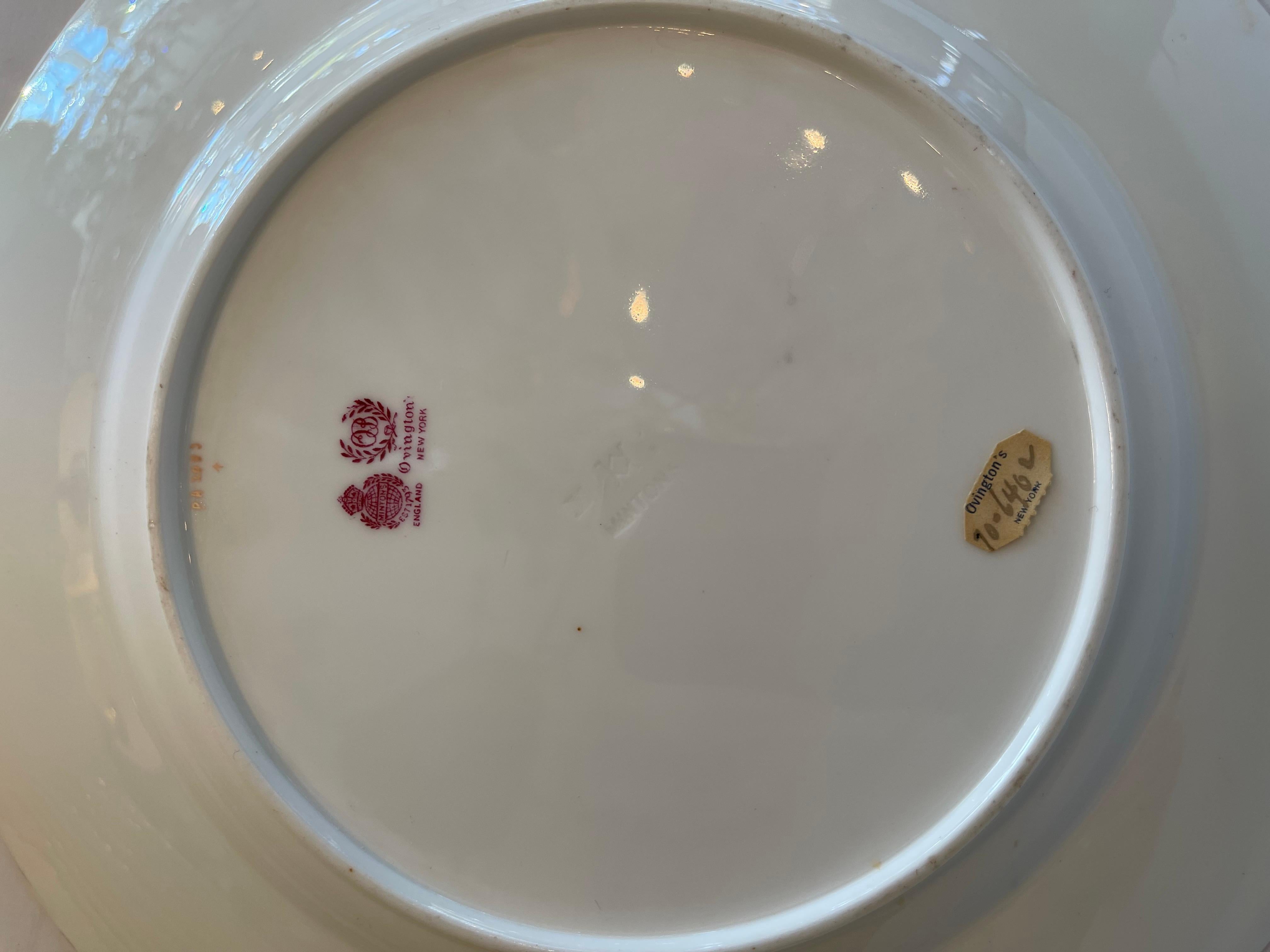Maravilloso Servicio 12 Platos de Cena Minton Ovington's Pintados a Mano en Oro Levantado siglo XX en venta