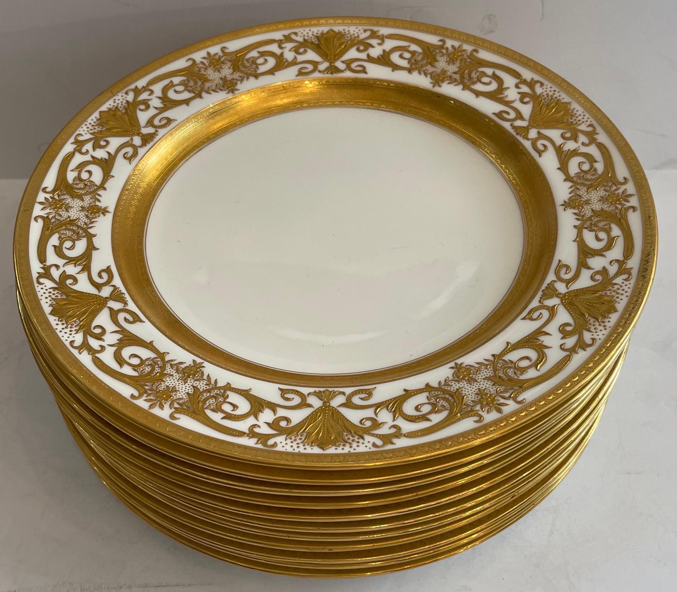 Hand-Painted Wonderful Service Set 12 Minton Dinner Plates Raised Gold Gilded Regency Urn
