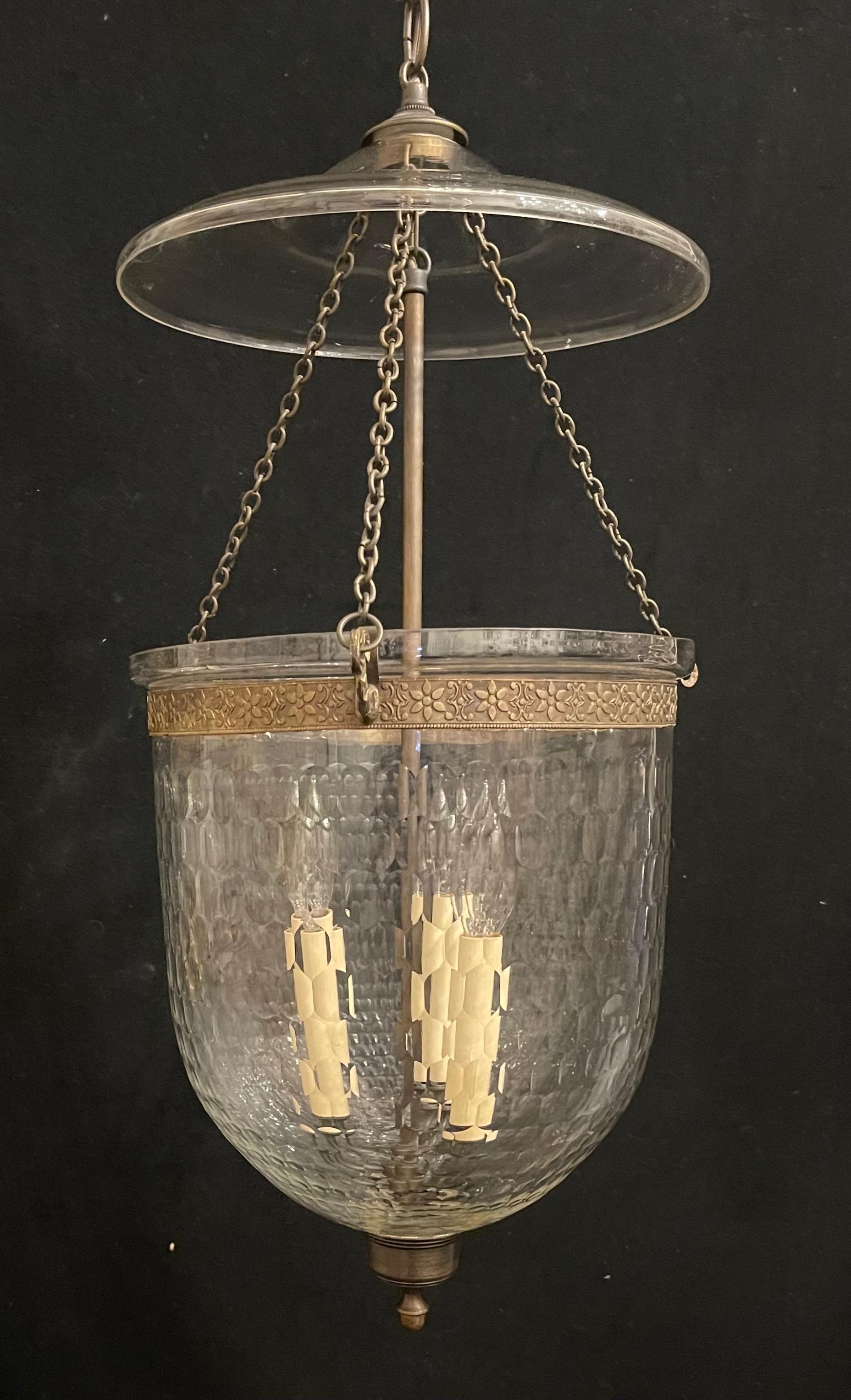 Wonderful Set 4 Vaughan 3 Light Bronze Glass Regency Hall Lantern Light Fixtures In Good Condition In Roslyn, NY