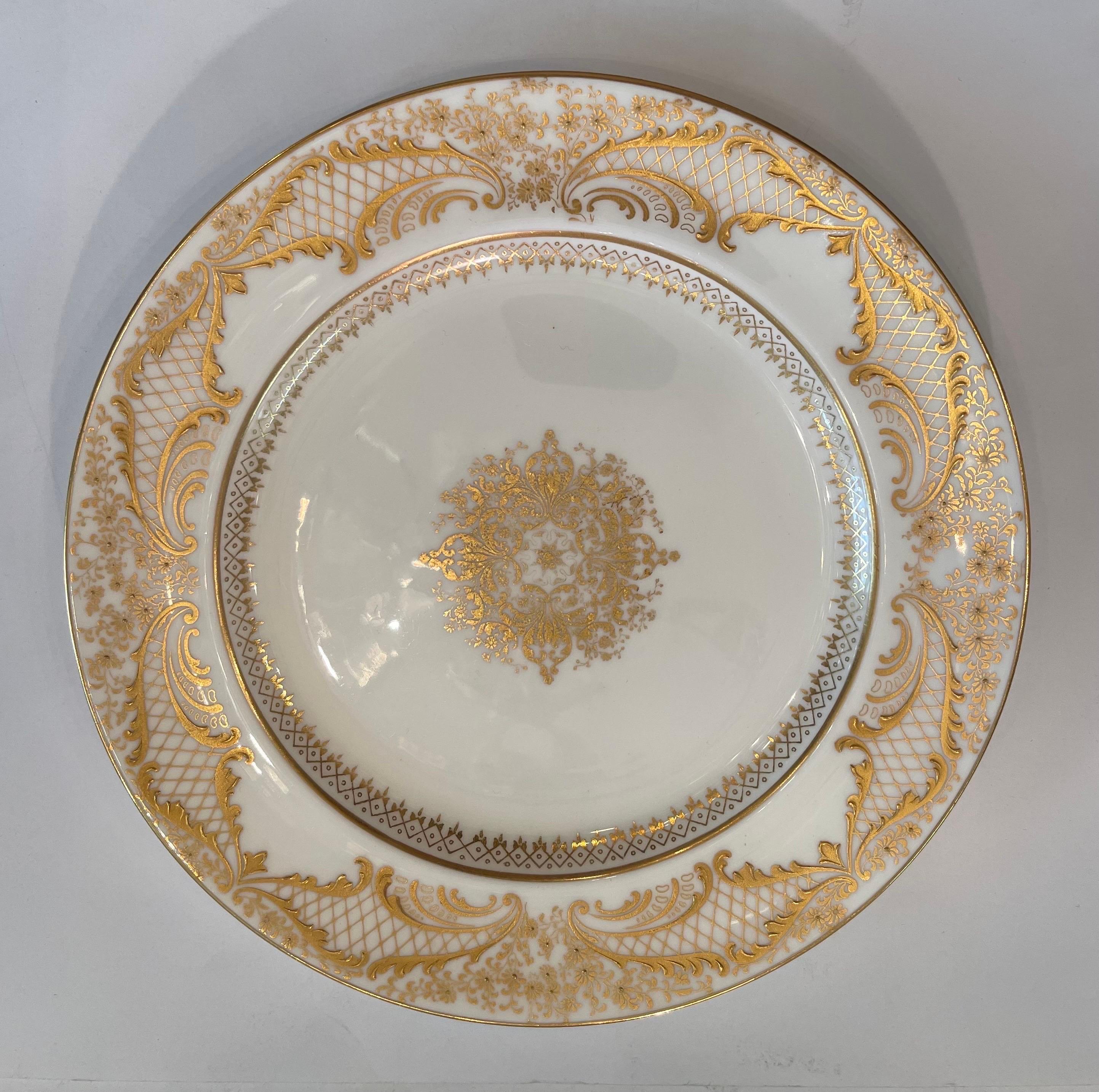 Wonderful Set 9 Royal Daulton English Raised Gold Encrusted Salad Dessert Plates In Good Condition For Sale In Roslyn, NY