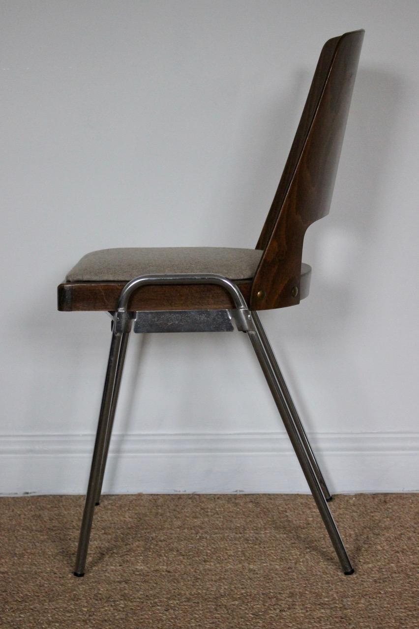 Wonderful Set of 12 Mid-20th Century Dining Chairs In Good Condition For Sale In Gloucestershire, GB