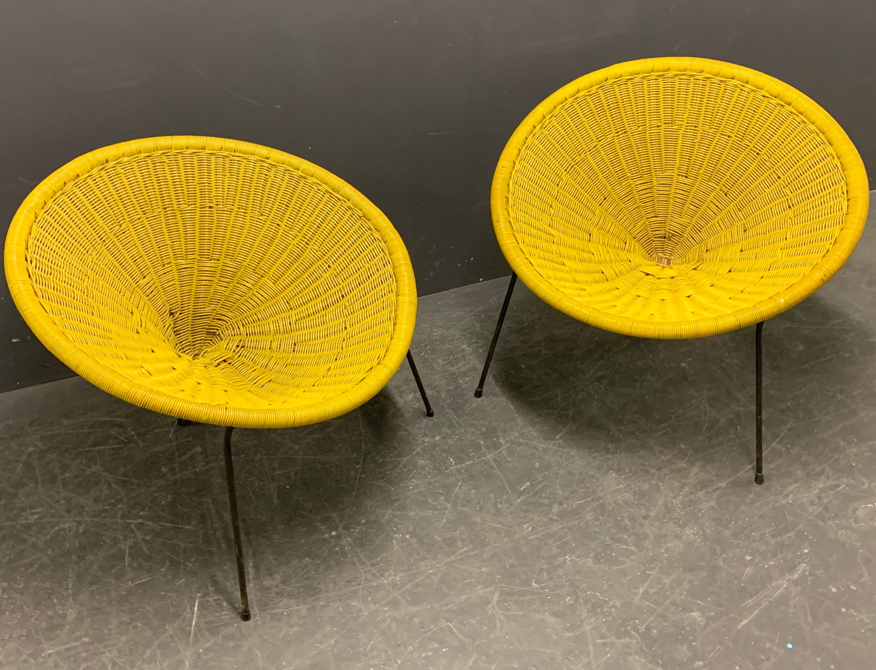 Wonderful Set of 2 Cane Lounge Chairs by Roberto Mango For Sale 8