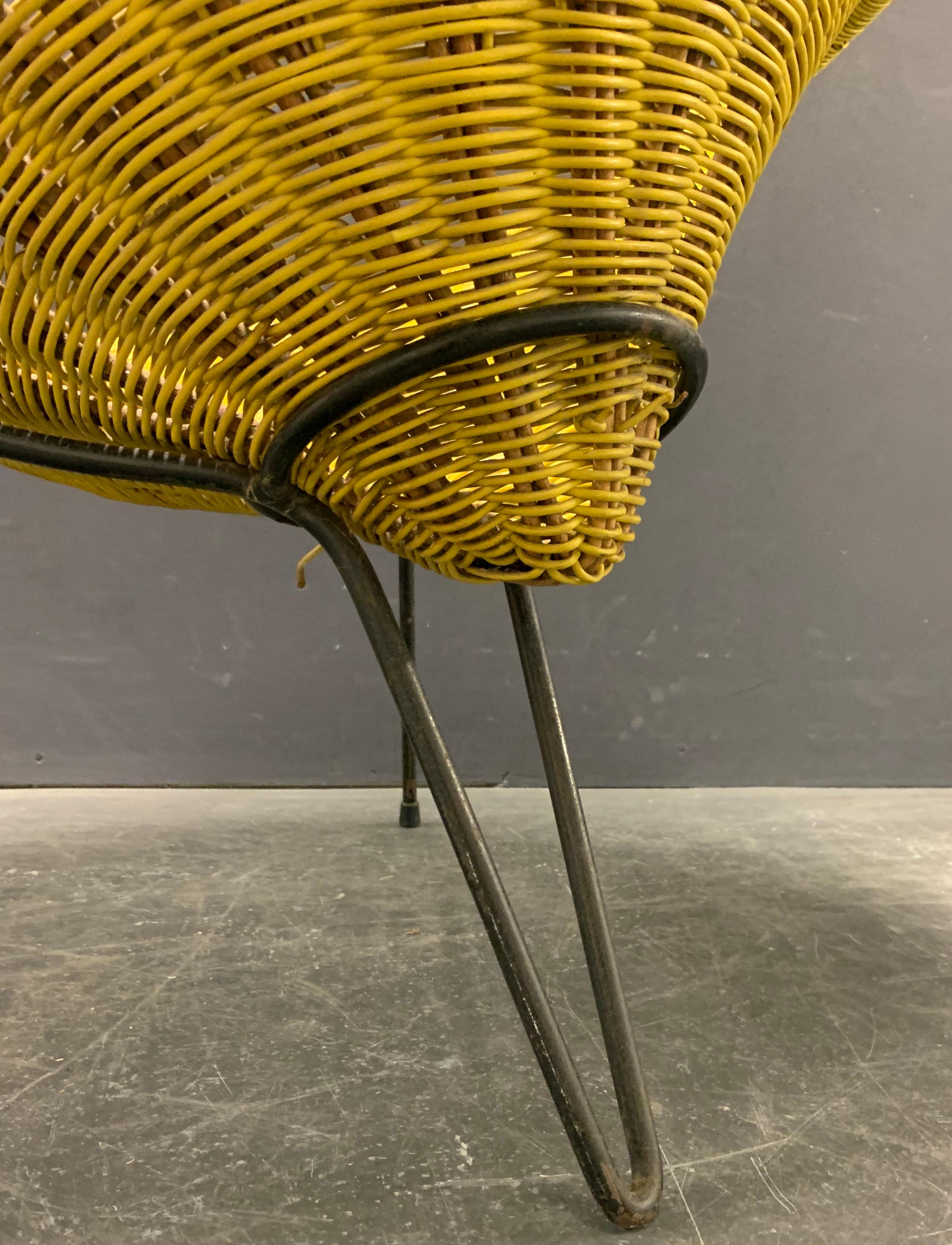 Merveilleux ensemble de 2 chaises longues en rotin de Roberto Mango en vente 2