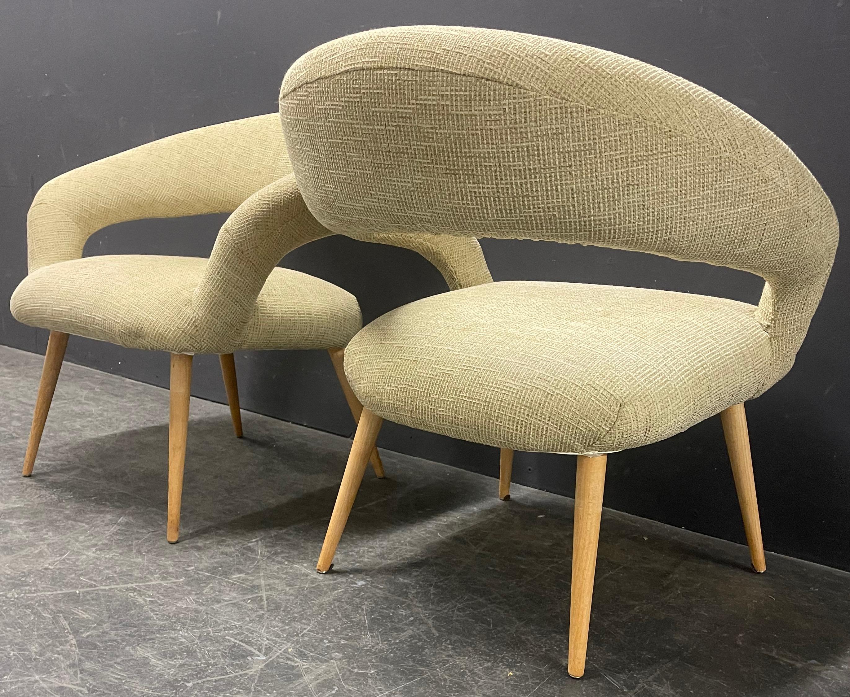 Italian wonderful set of 3 elegant lounge chairs For Sale
