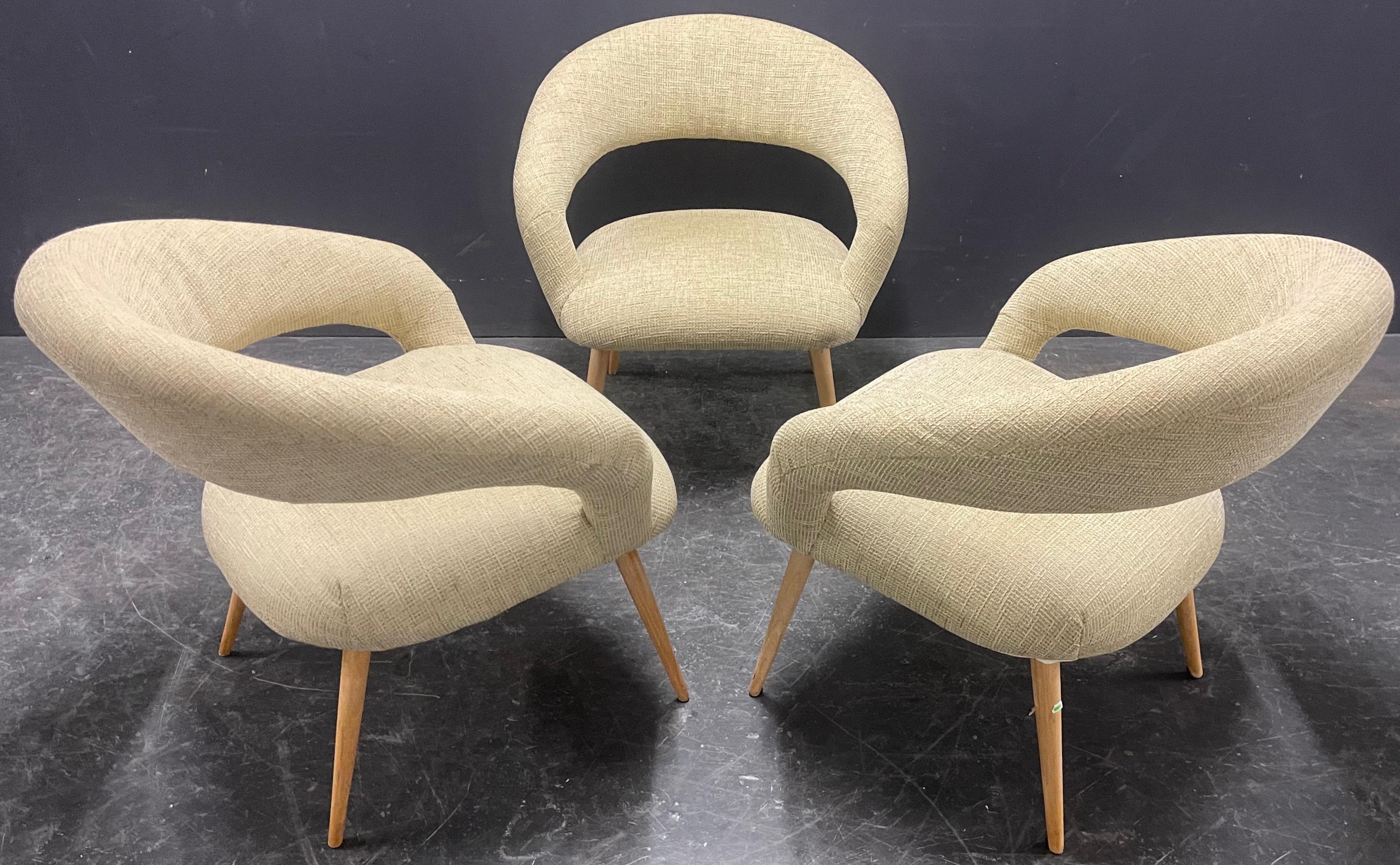 wonderful set of 3 elegant lounge chairs For Sale 1