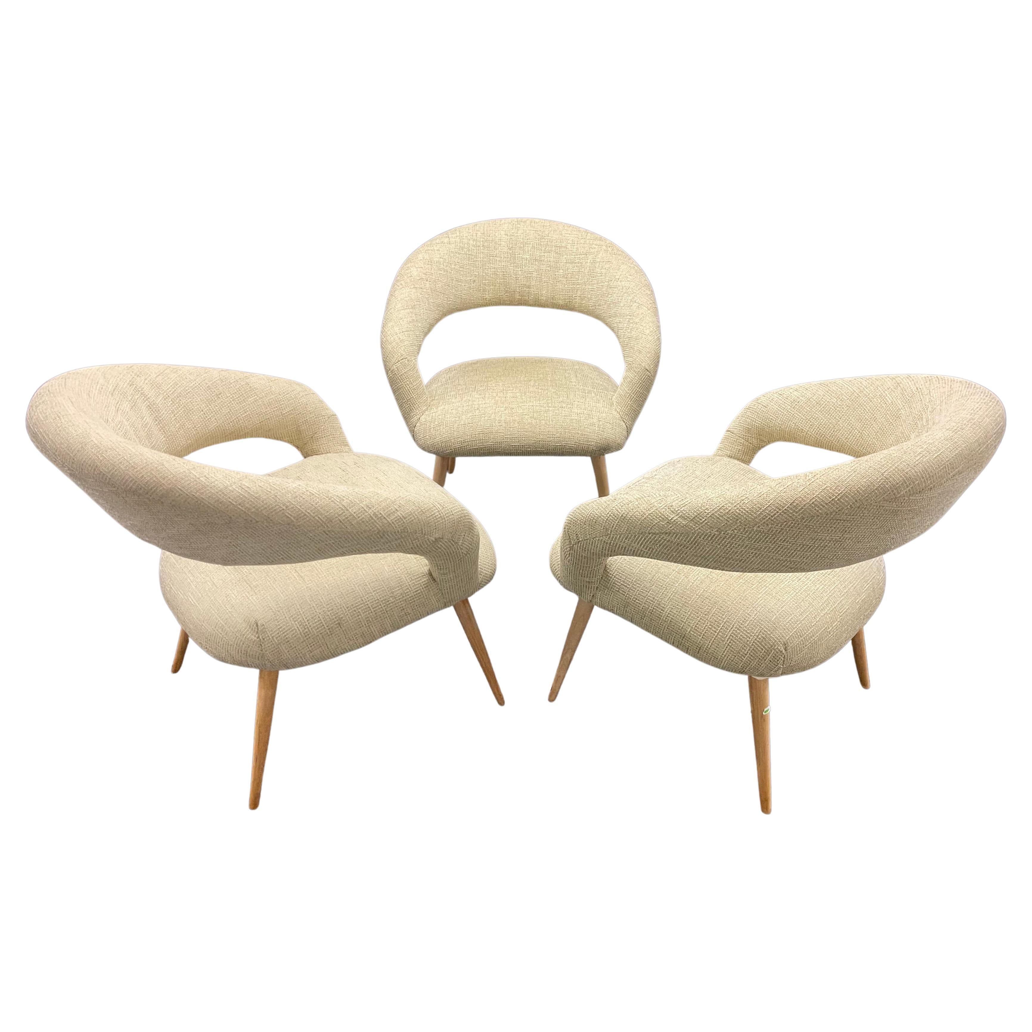 wonderful set of 3 elegant lounge chairs For Sale