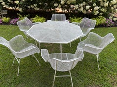 Splendido set composto da 6 sedie da giardino e un tavolo Woodard Sculptura in stile Mid-Century Modern