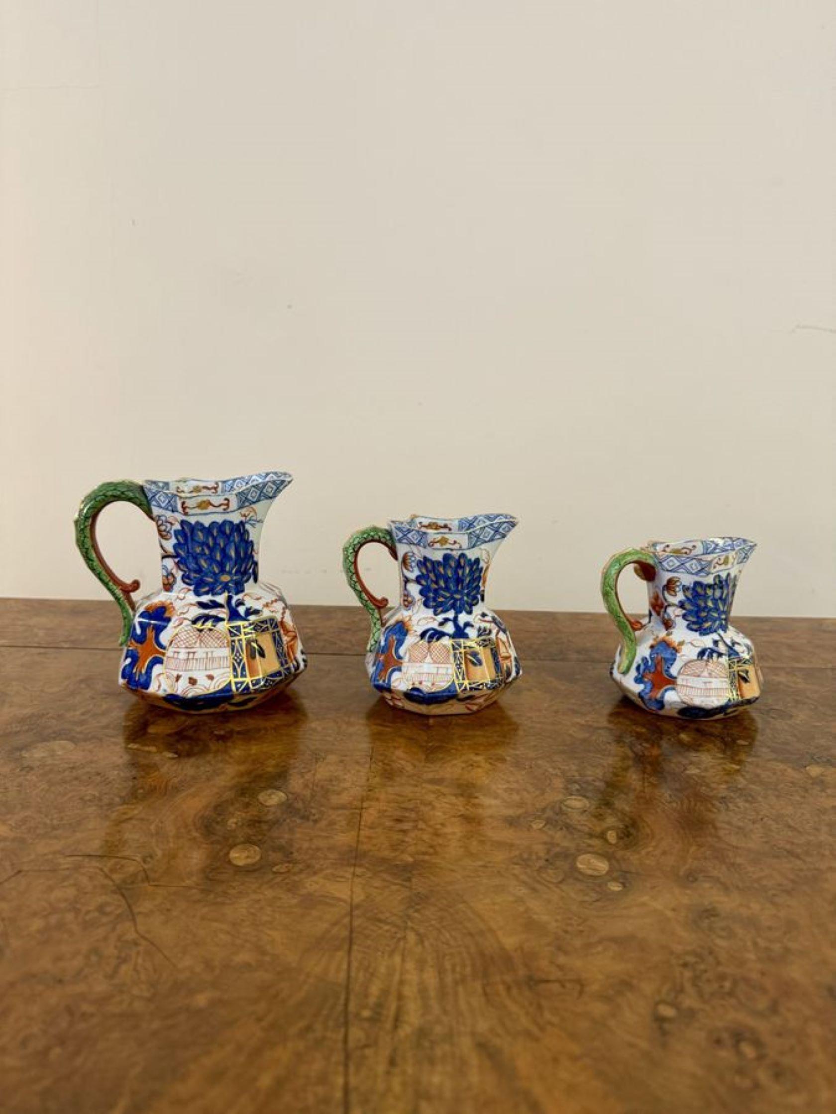 Merveilleux ensemble de trois cruches octogonales anciennes de Davenport en pierre de fer Bon état - En vente à Ipswich, GB