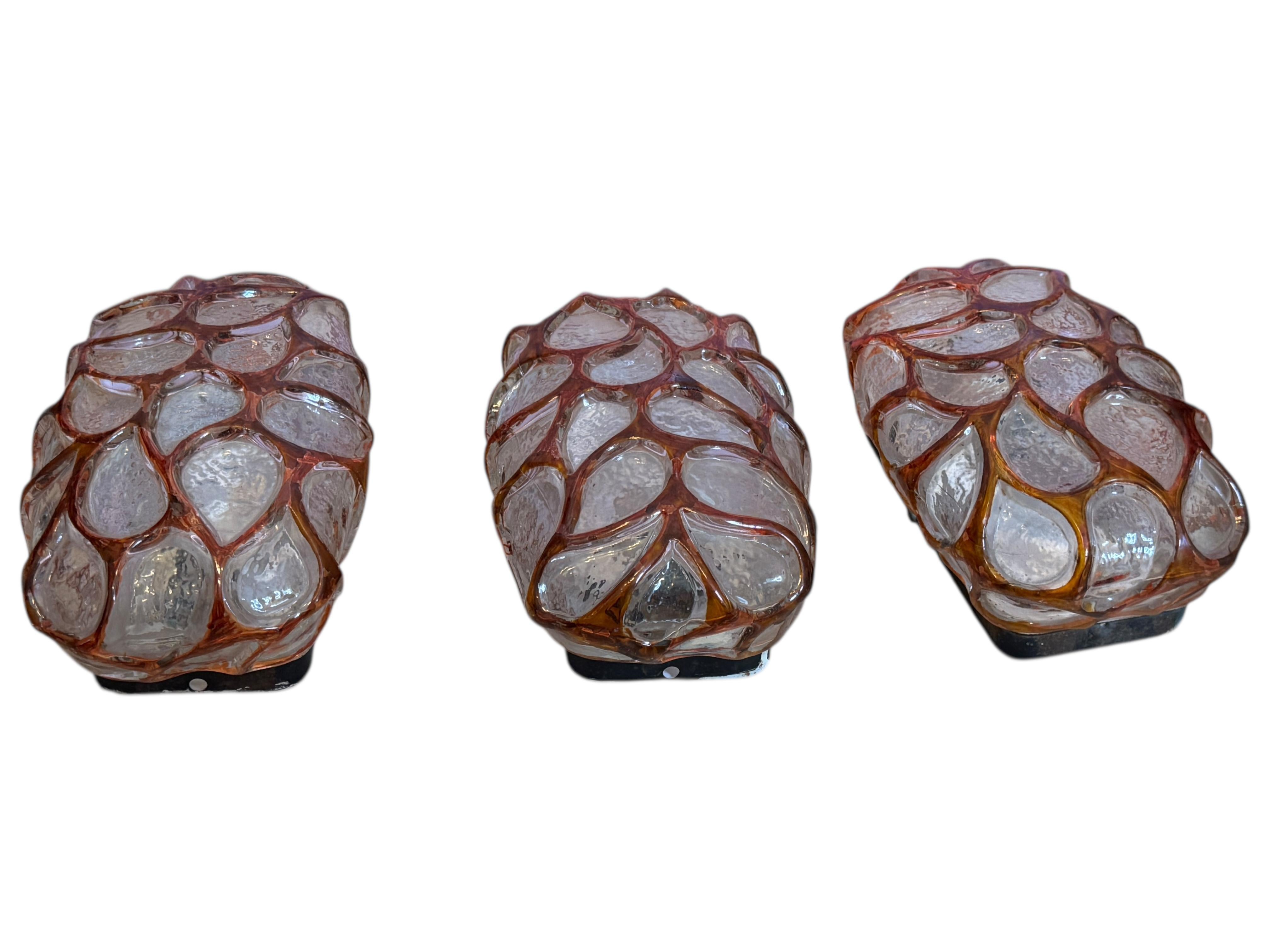 Métal Merveilleux ensemble de trois appliques décoratives en peau d'animal Glashütte Limburg, Allemagne en vente