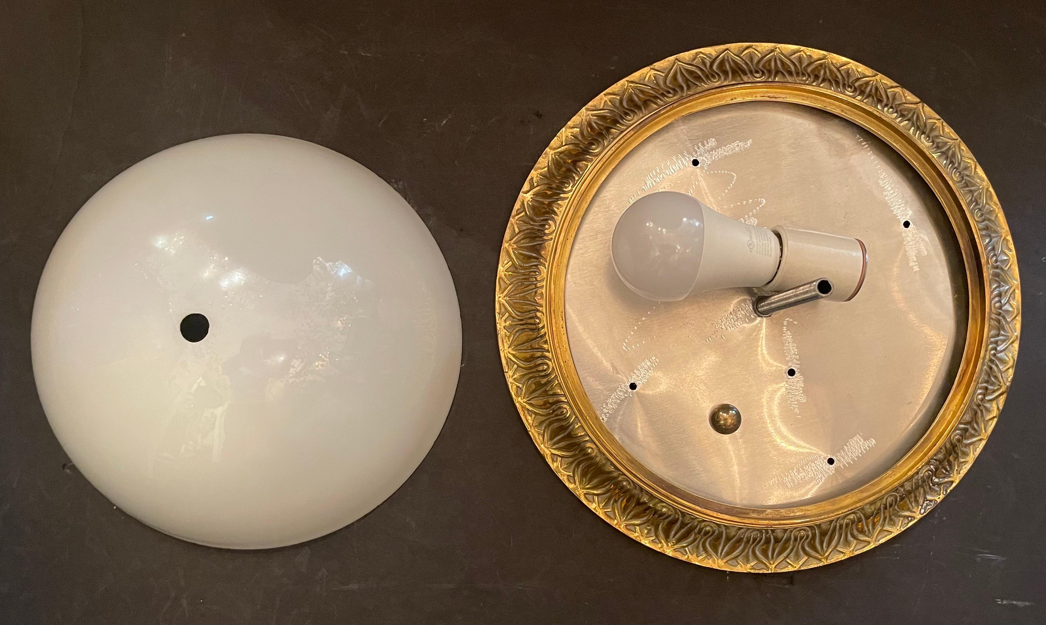 Français Magnifique Sherle Wagner 3 luminaires encastrés à dôme en verre en bronze français en vente