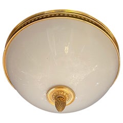 Meravigliosa lampada da incasso Sherle Wagner in ottone lucido e vetro bianco