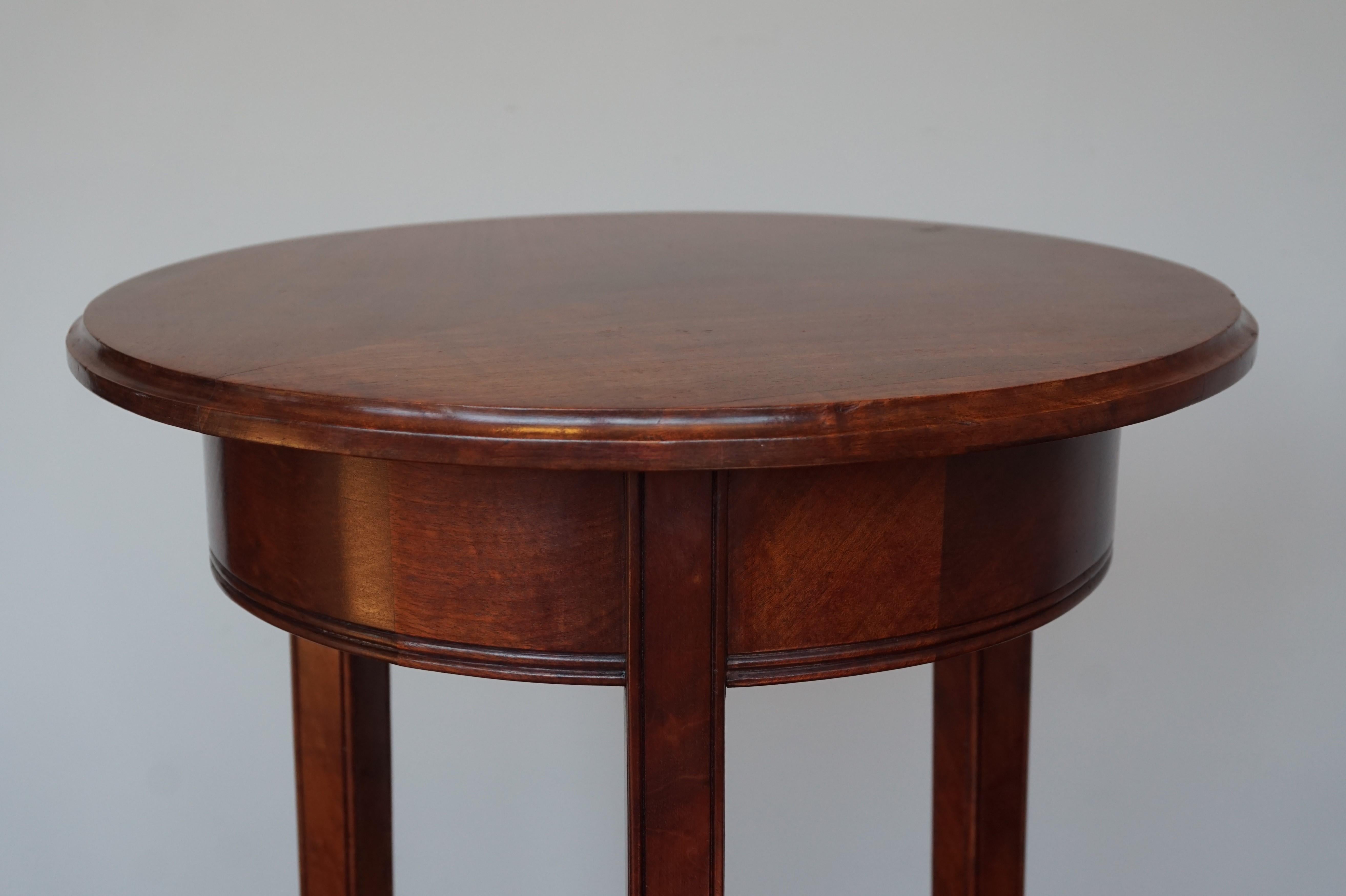 Wonderful Solid Mahogany Art Deco Pedestal Table and Sculpture Stand circa 1920 7