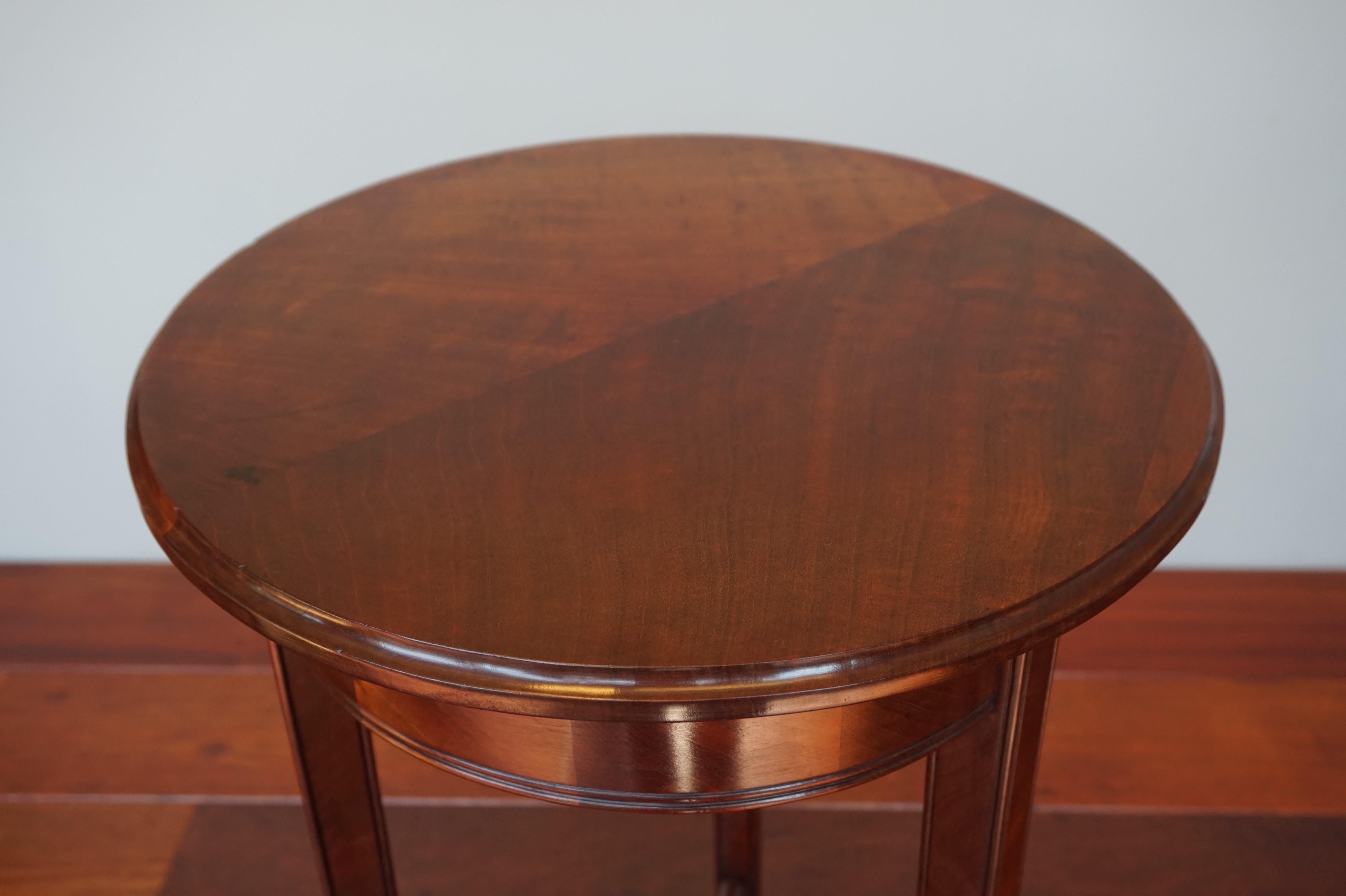 Wonderful Solid Mahogany Art Deco Pedestal Table and Sculpture Stand circa 1920 10