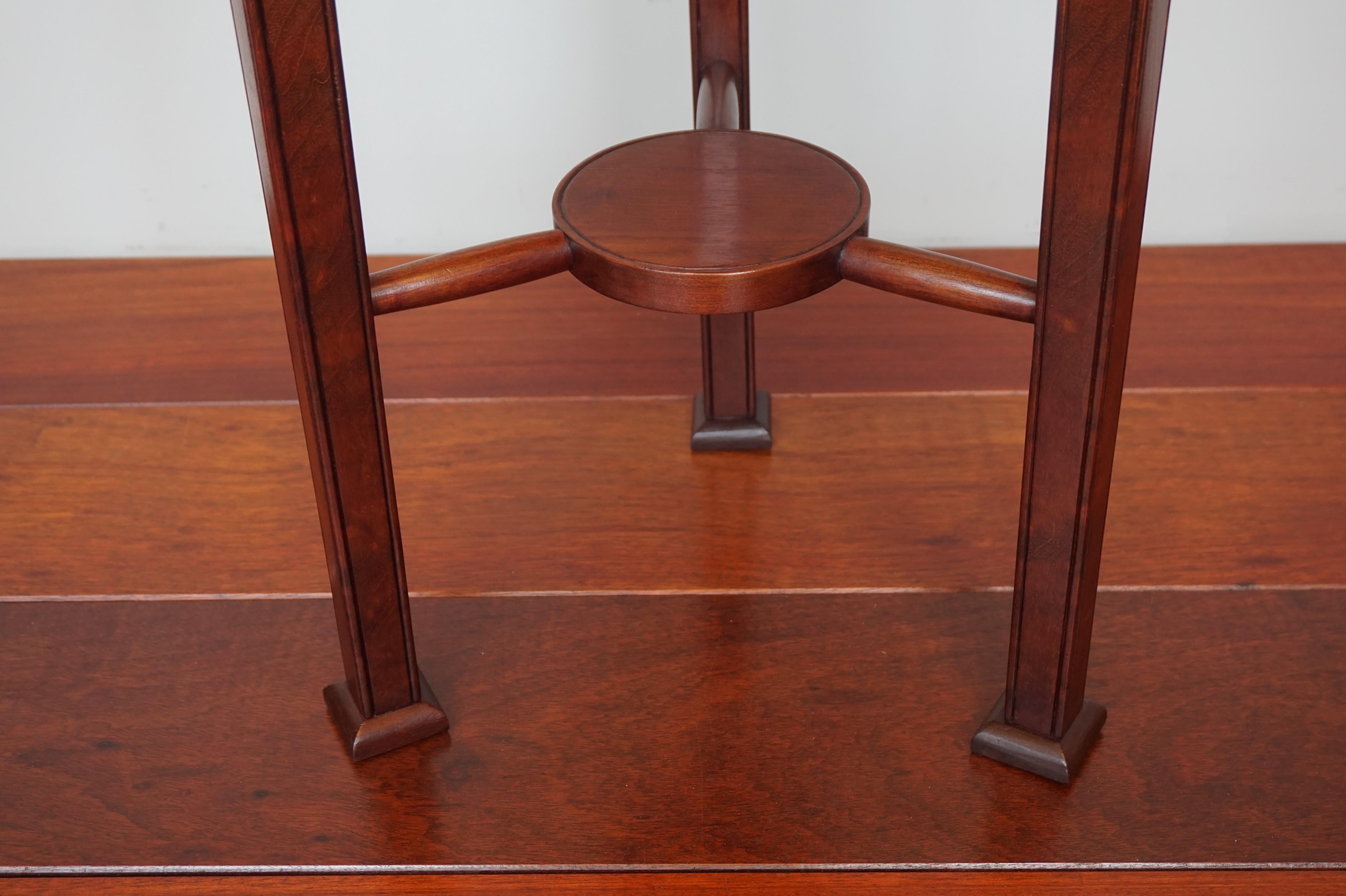 Hand-Crafted Wonderful Solid Mahogany Art Deco Pedestal Table and Sculpture Stand circa 1920
