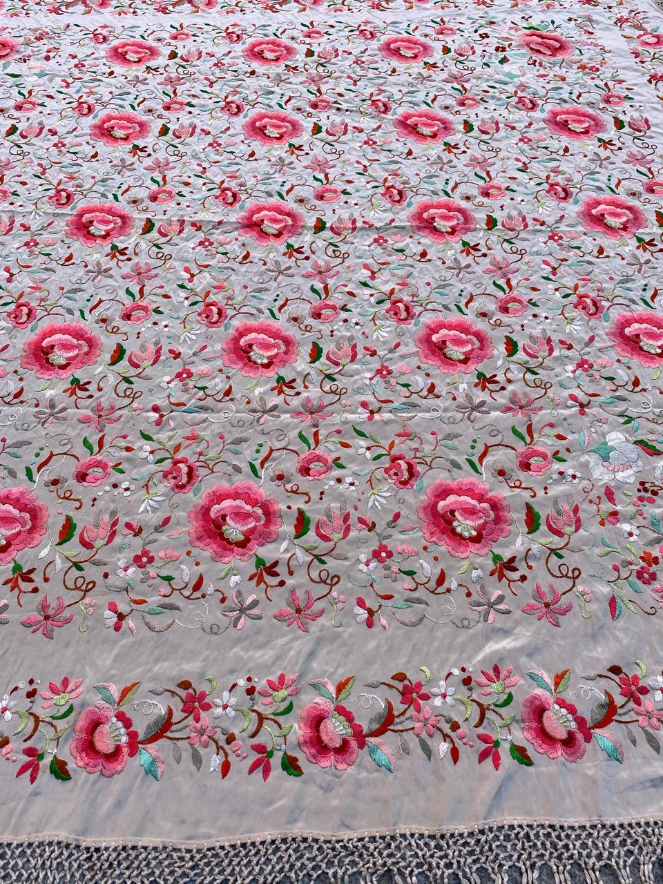Wonderful Square Silk Manila Shawl Embroidered 3