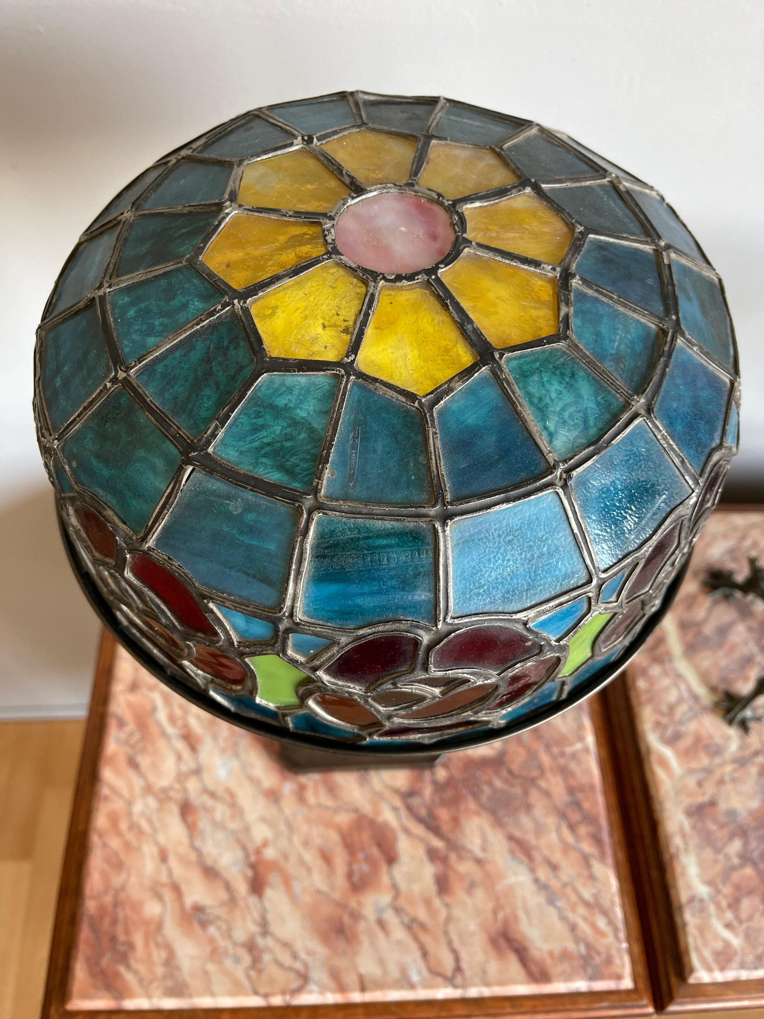 Wonderful Stain Leaded Art Deco Glass Table Lamp Geometric Design & Great Colors 8