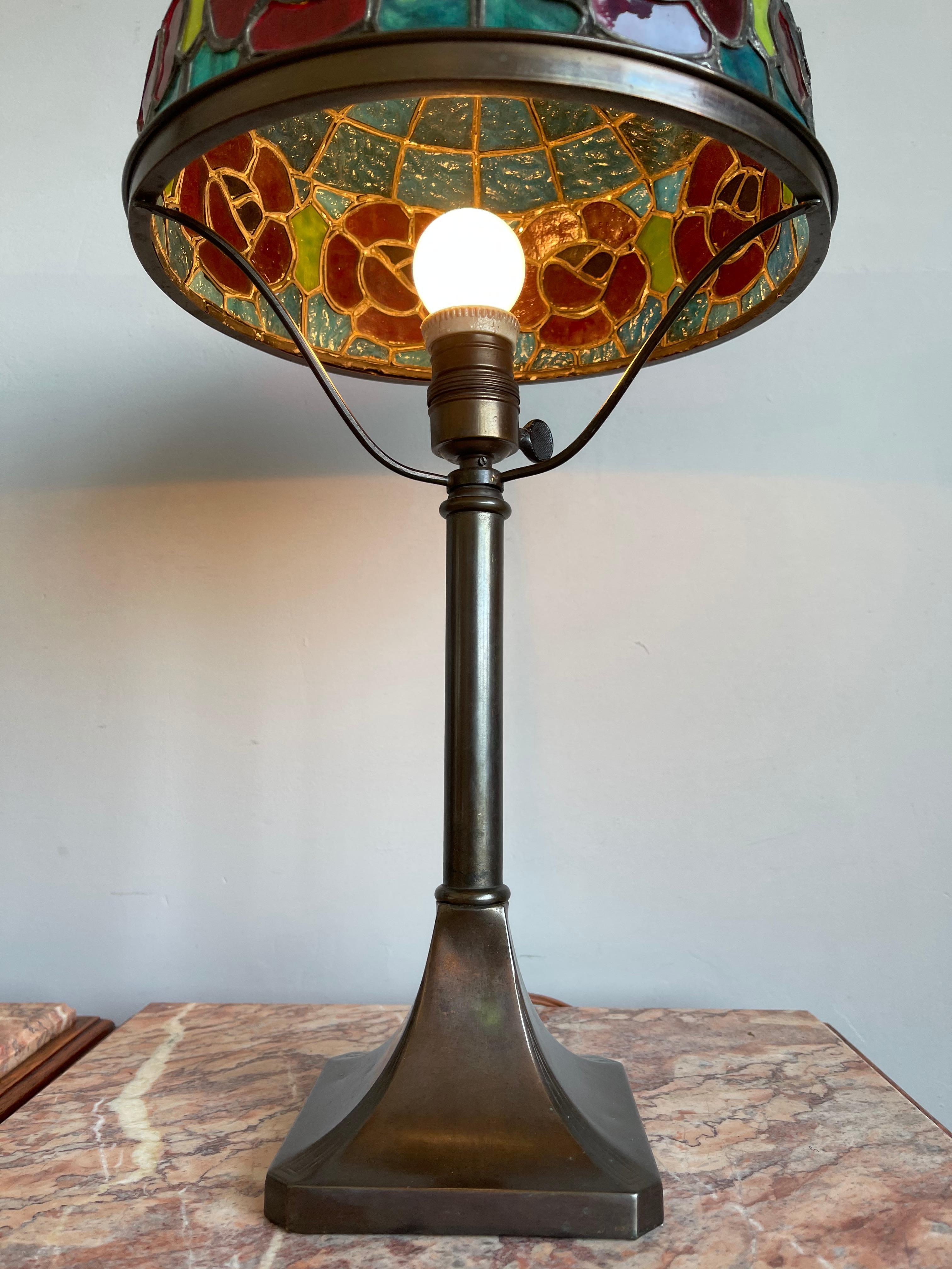 Wonderful Stain Leaded Art Deco Glass Table Lamp Geometric Design & Great Colors 2