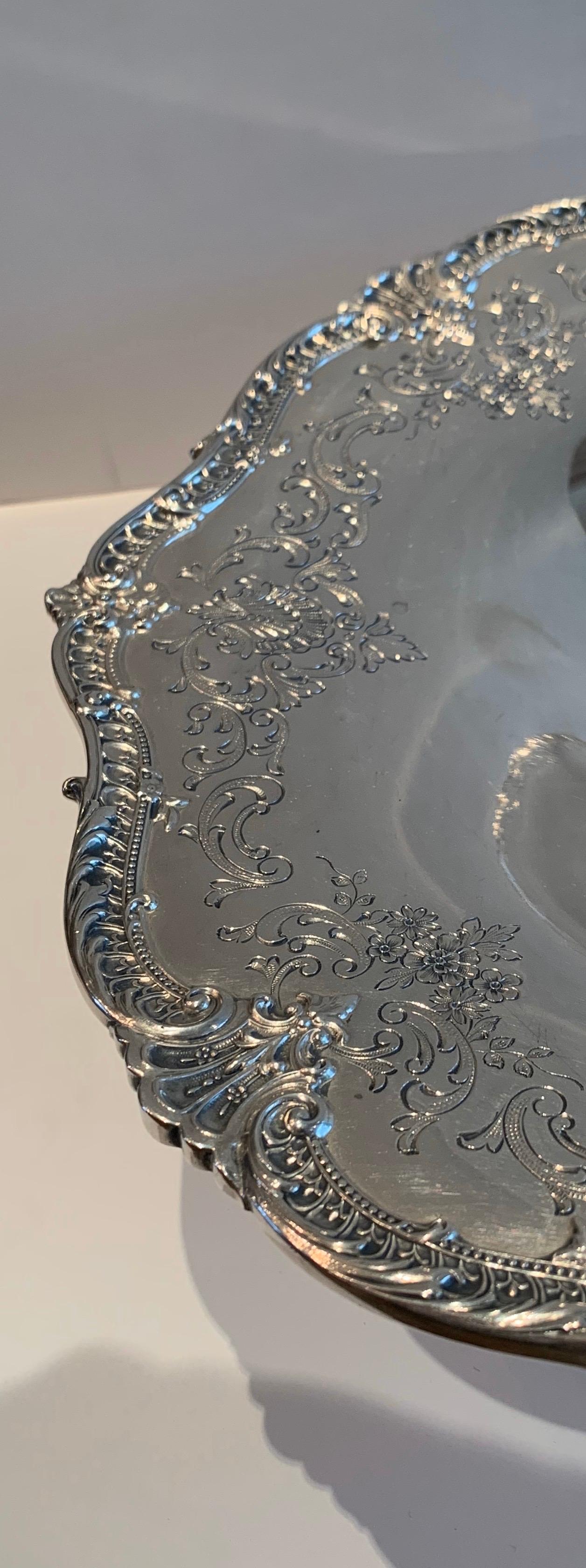 American Wonderful Sterling Silver Flower Pedestal Bowl Platter Centerpiece Very Fine For Sale