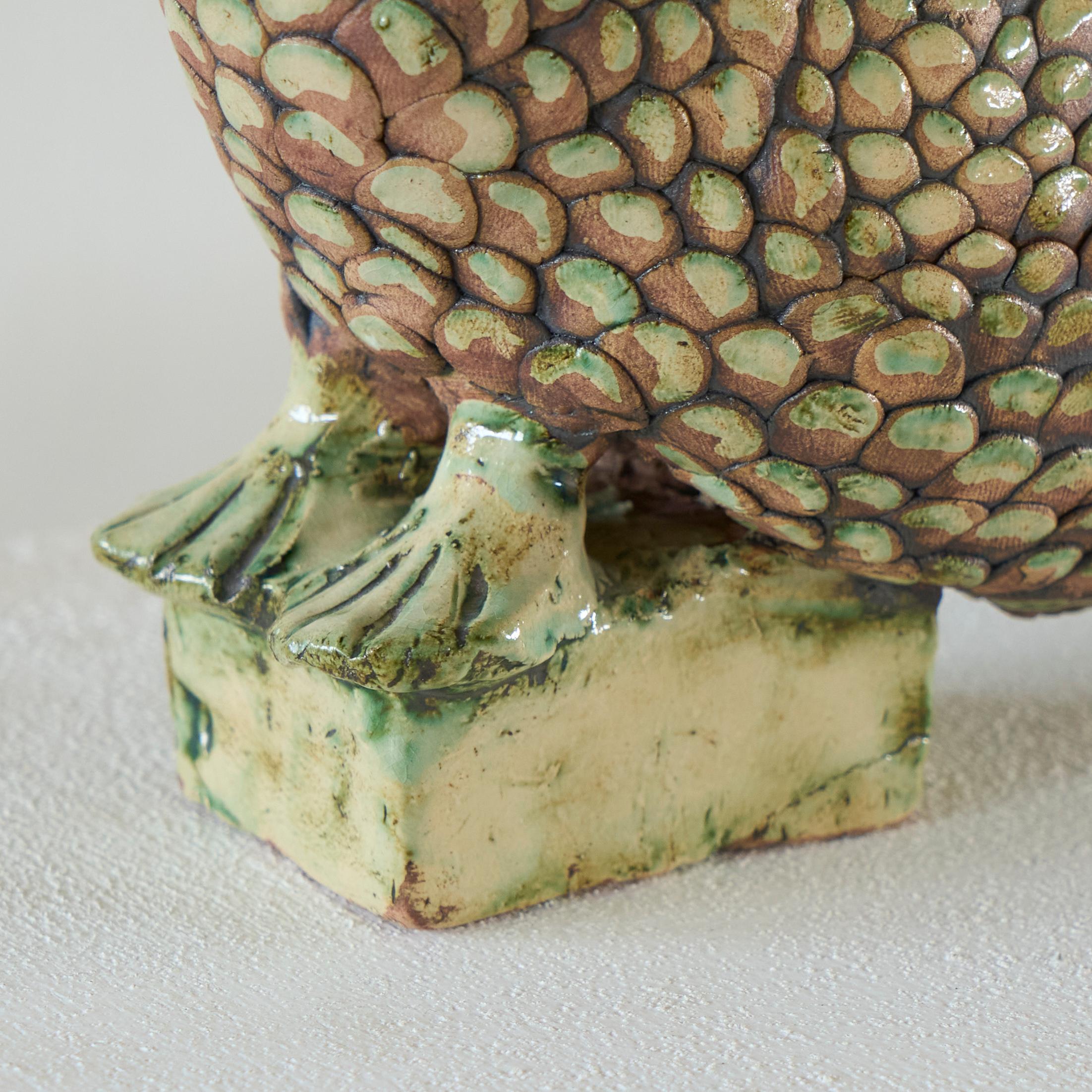 Fatto a mano Meravigliosa scultura di dodo in Studio Pottery dei primi del Novecento in vendita