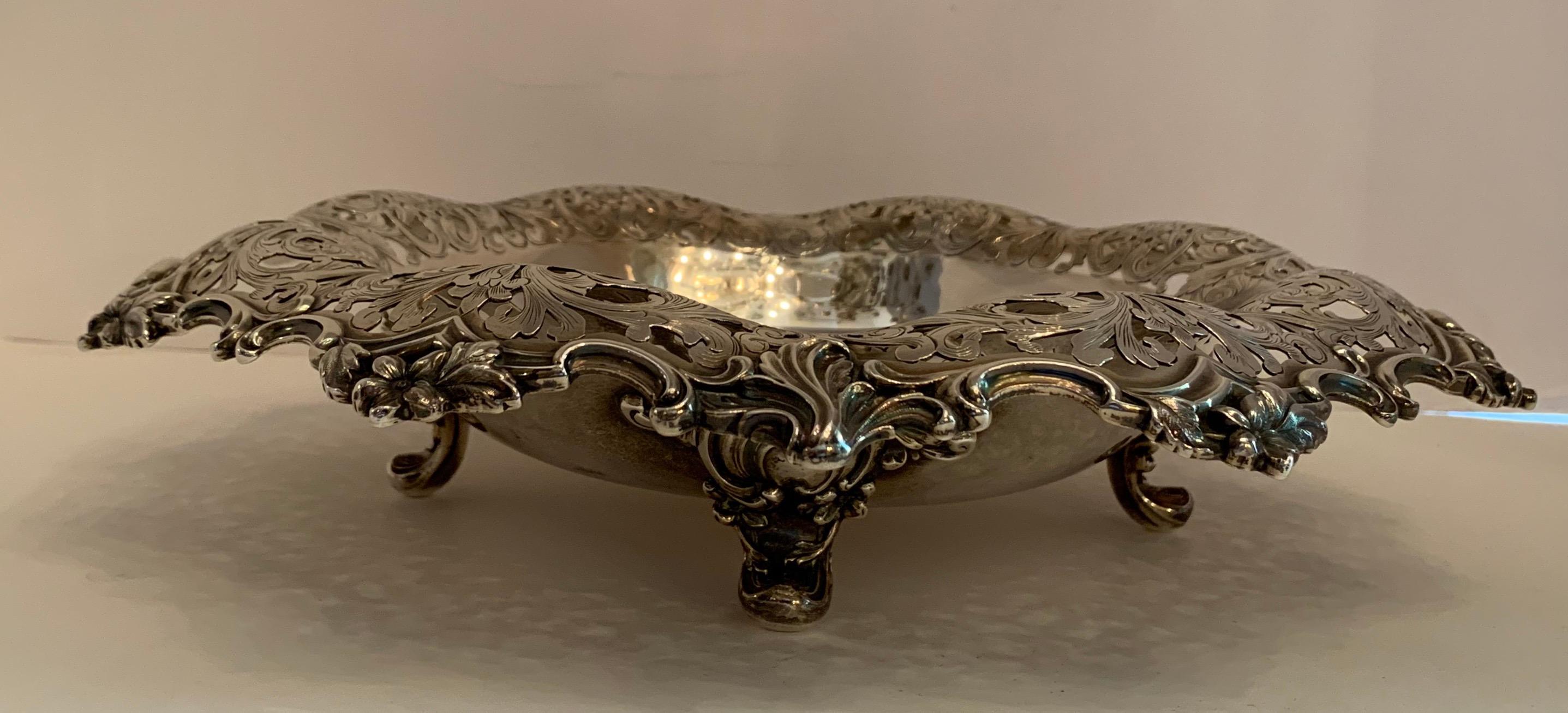 Belle Époque Wonderful Tiffany & Co. Sterling Silver Centerpiece Footed Pierced Bowl For Sale