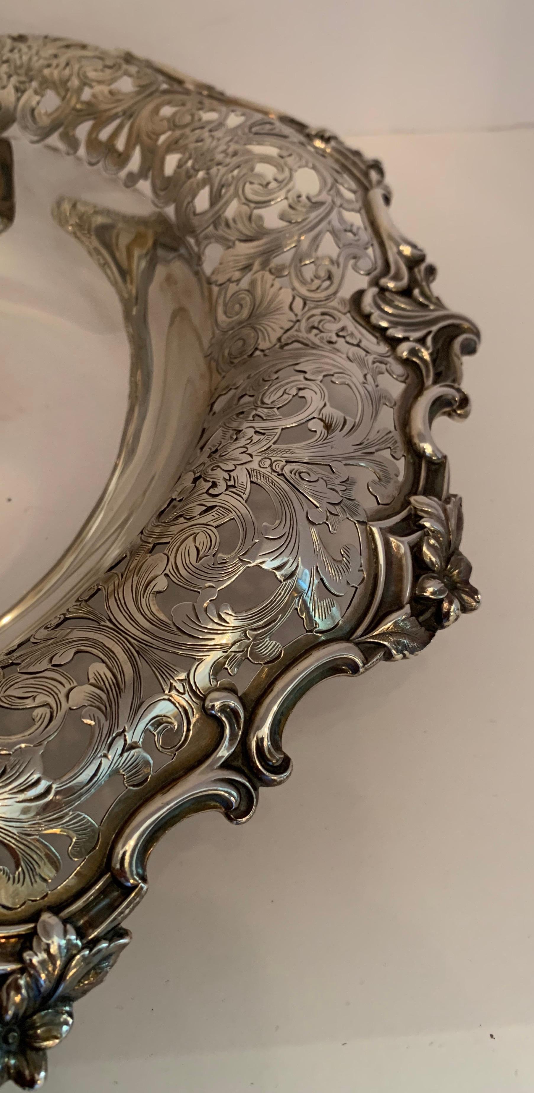 Wonderful Tiffany & Co. Sterling Silver Centerpiece Footed Pierced Bowl In Good Condition For Sale In Roslyn, NY
