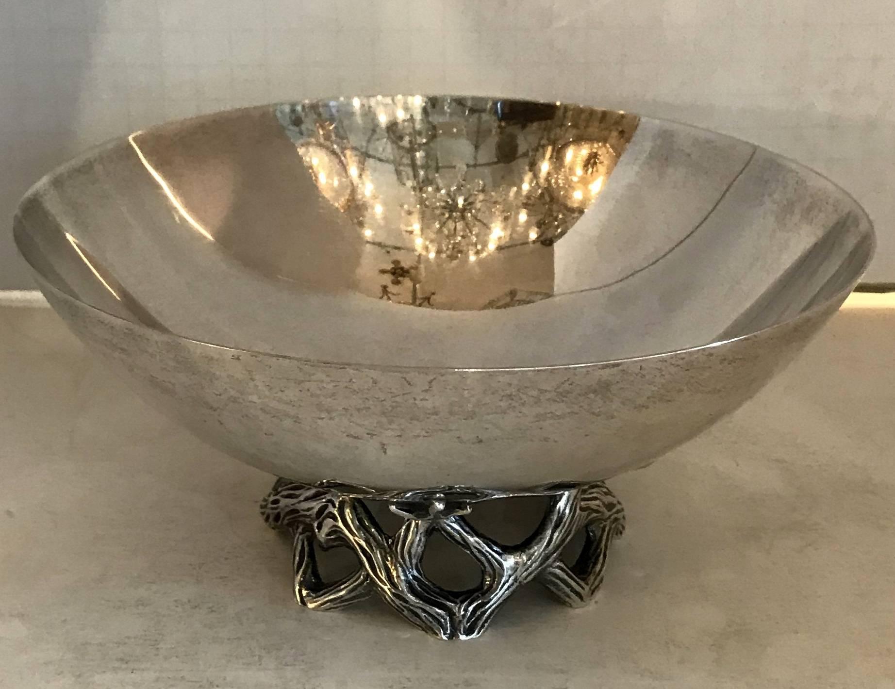 20th Century Wonderful Tiffany Sterling Silver Centrepiece Branch's Vines Base Open Work Bowl