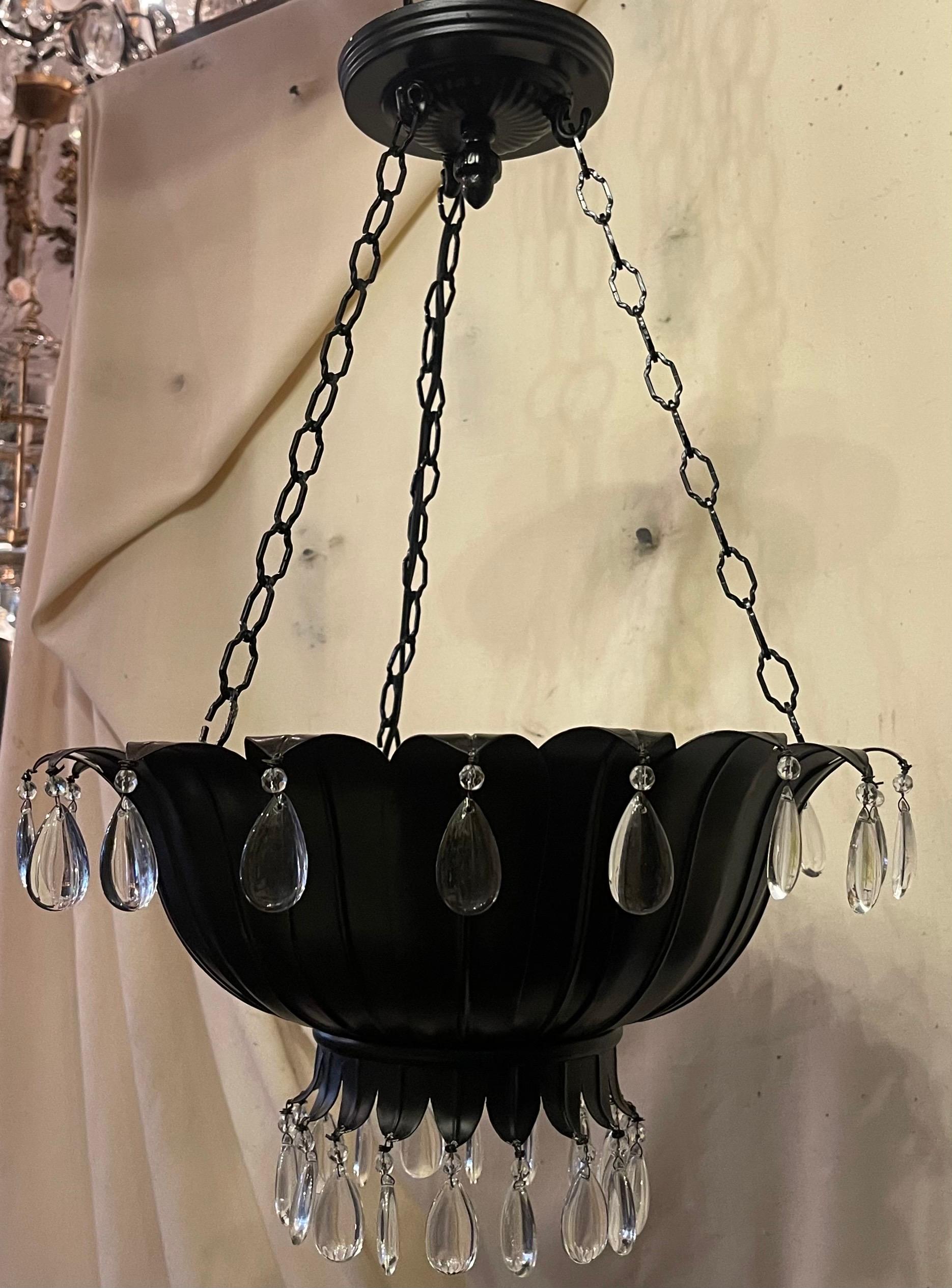 Belle Époque Merveilleux lustre en forme de tournesol peint en noir Tole perles de cristal Lights en vente
