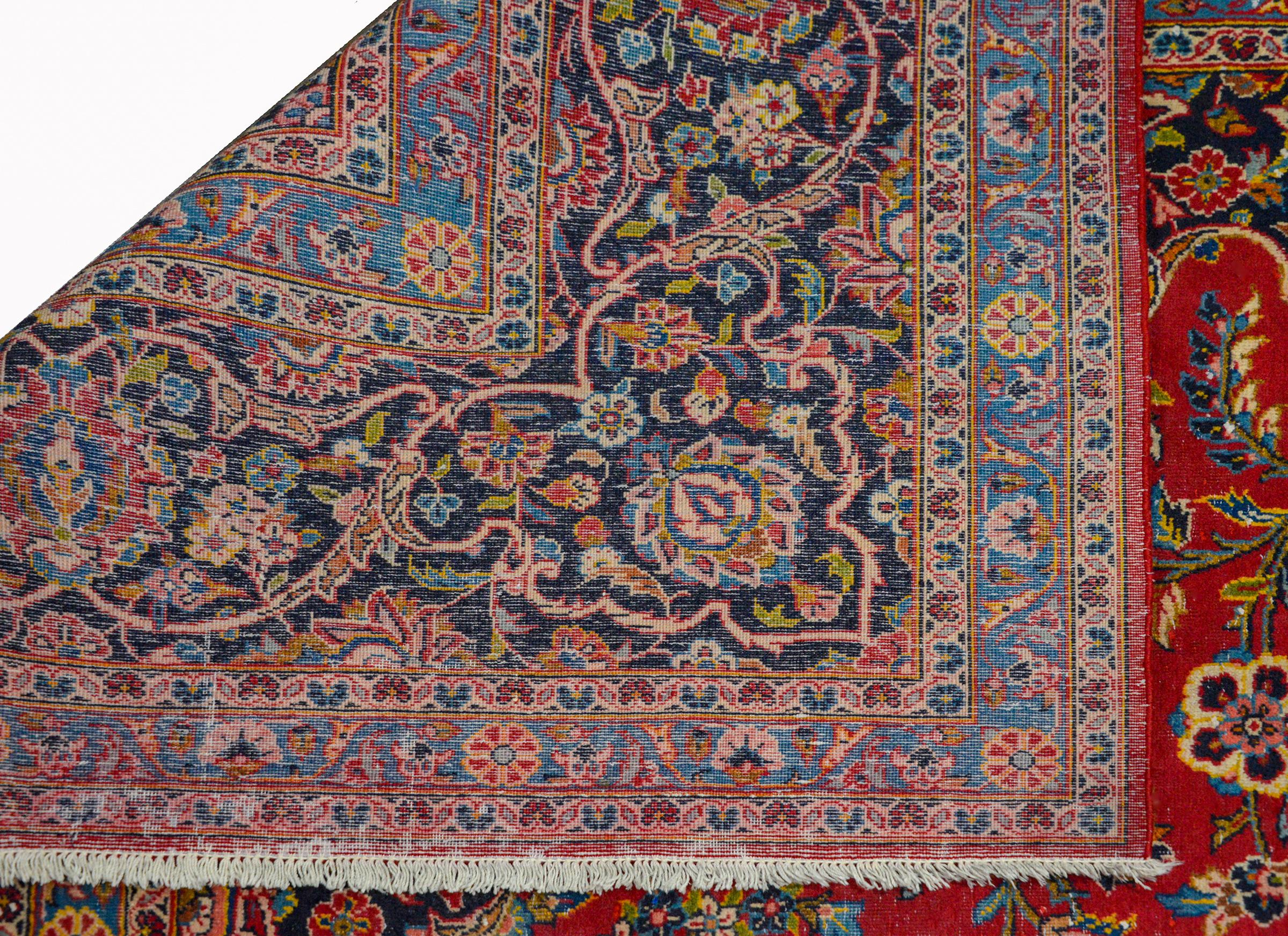 Wonderful Traditional Kashan Rug For Sale 2