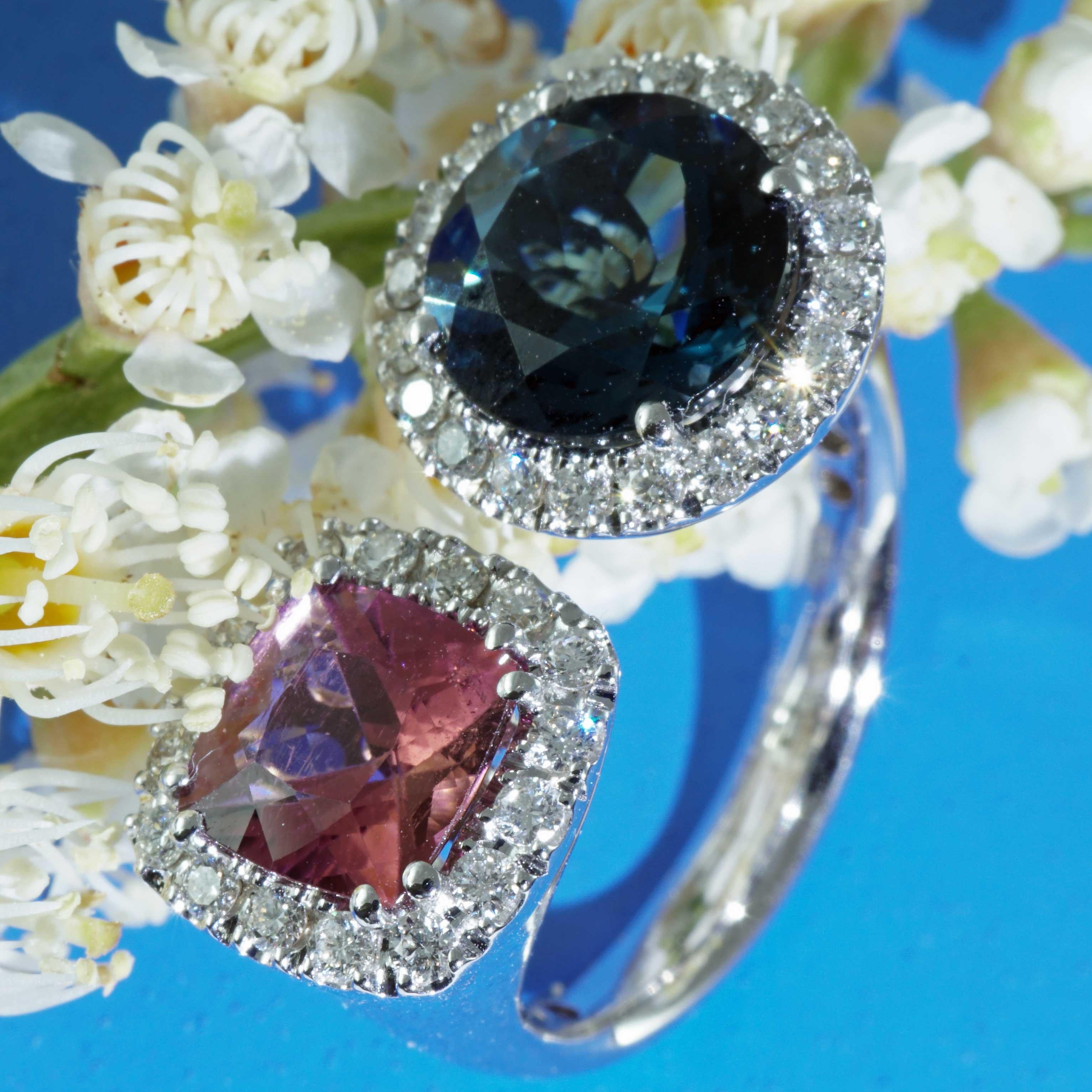 Moderno Meraviglioso Anello Gemello Tormalina Blu Topazio Brilliante tradizionale made in Italy in vendita