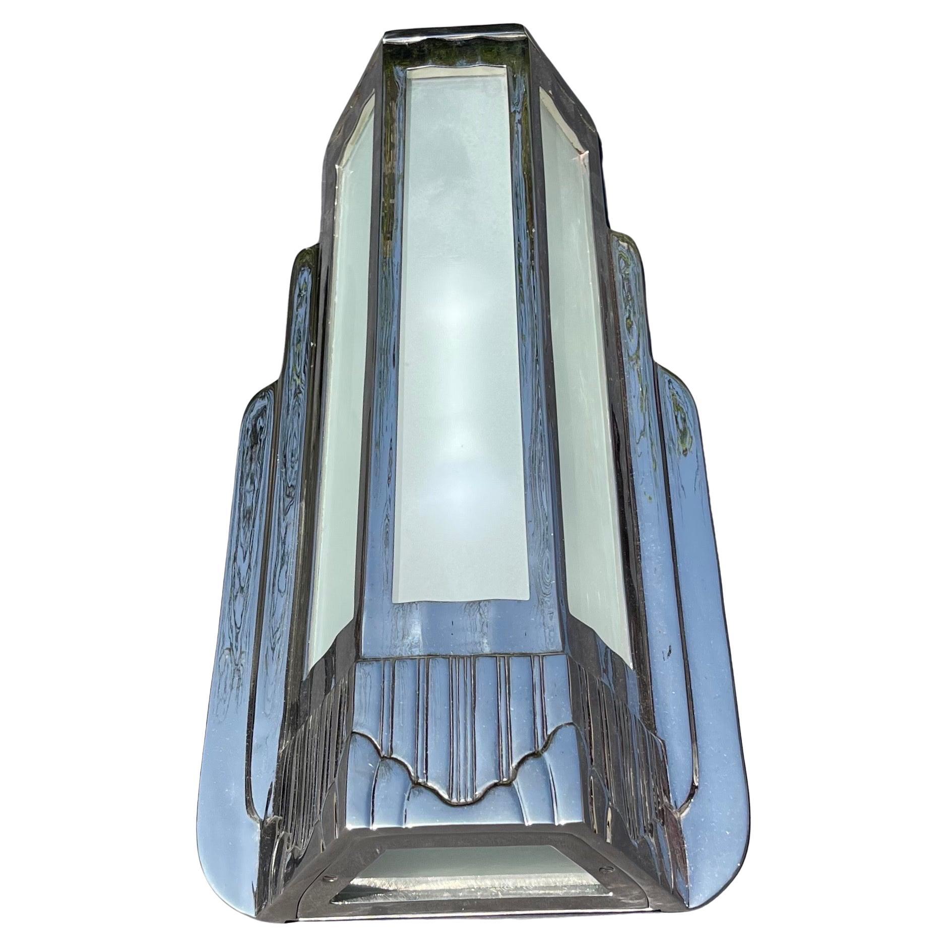 Art Déco Meraviglioso Archeologia Urbana Art Deco Chrysler Large 6 Sconces in Nickel Lucido in vendita