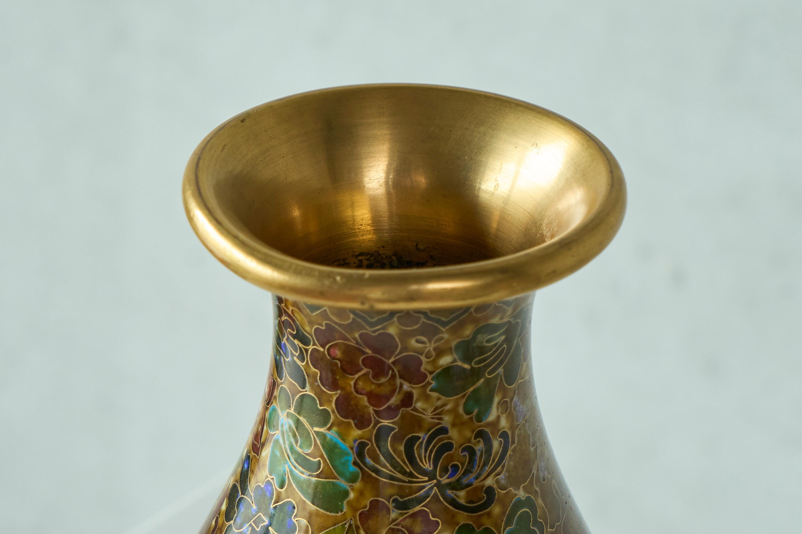 20ième siècle Merveilleux vase en cloisonné Début du 20e siècle en vente