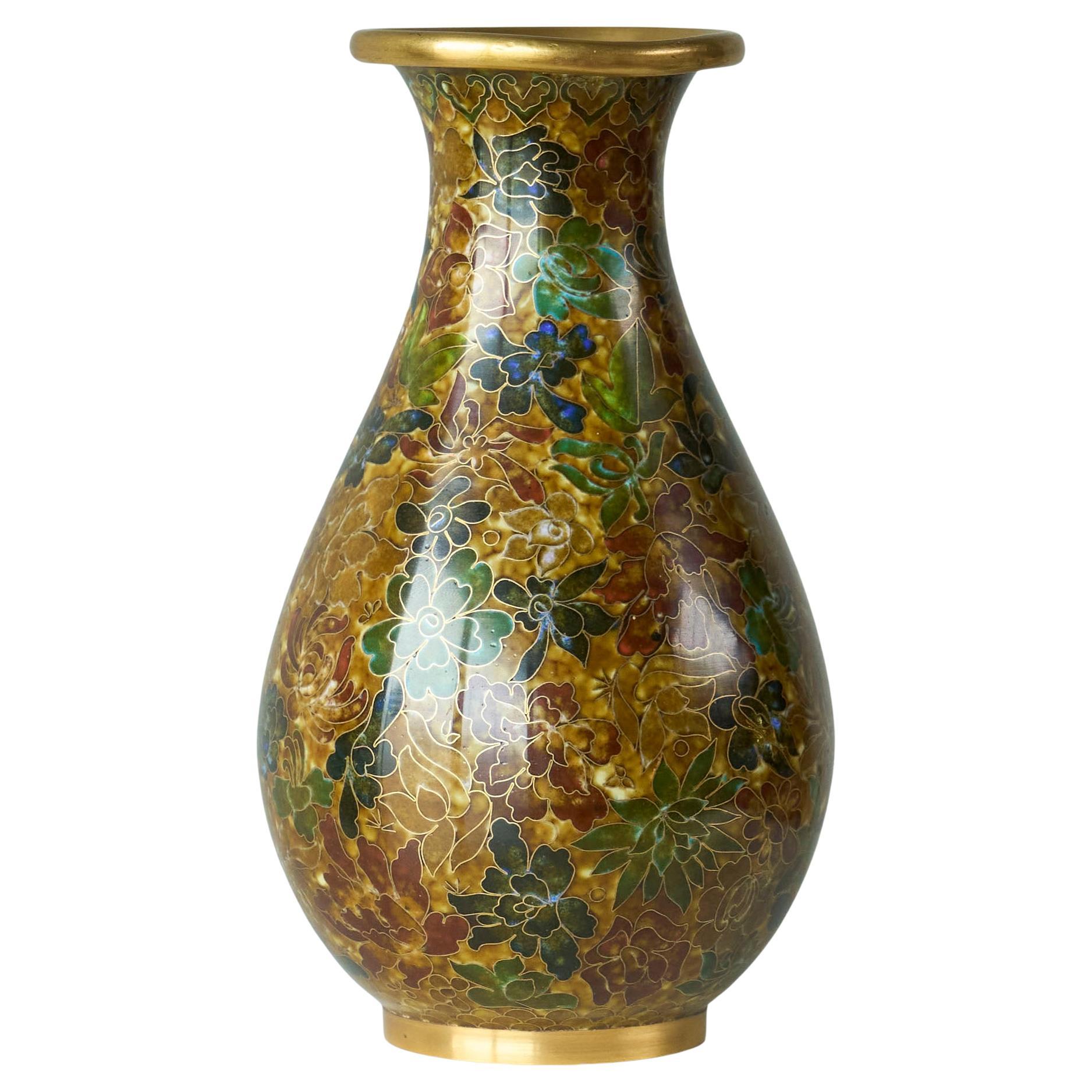 Merveilleux vase en cloisonné Début du 20e siècle en vente