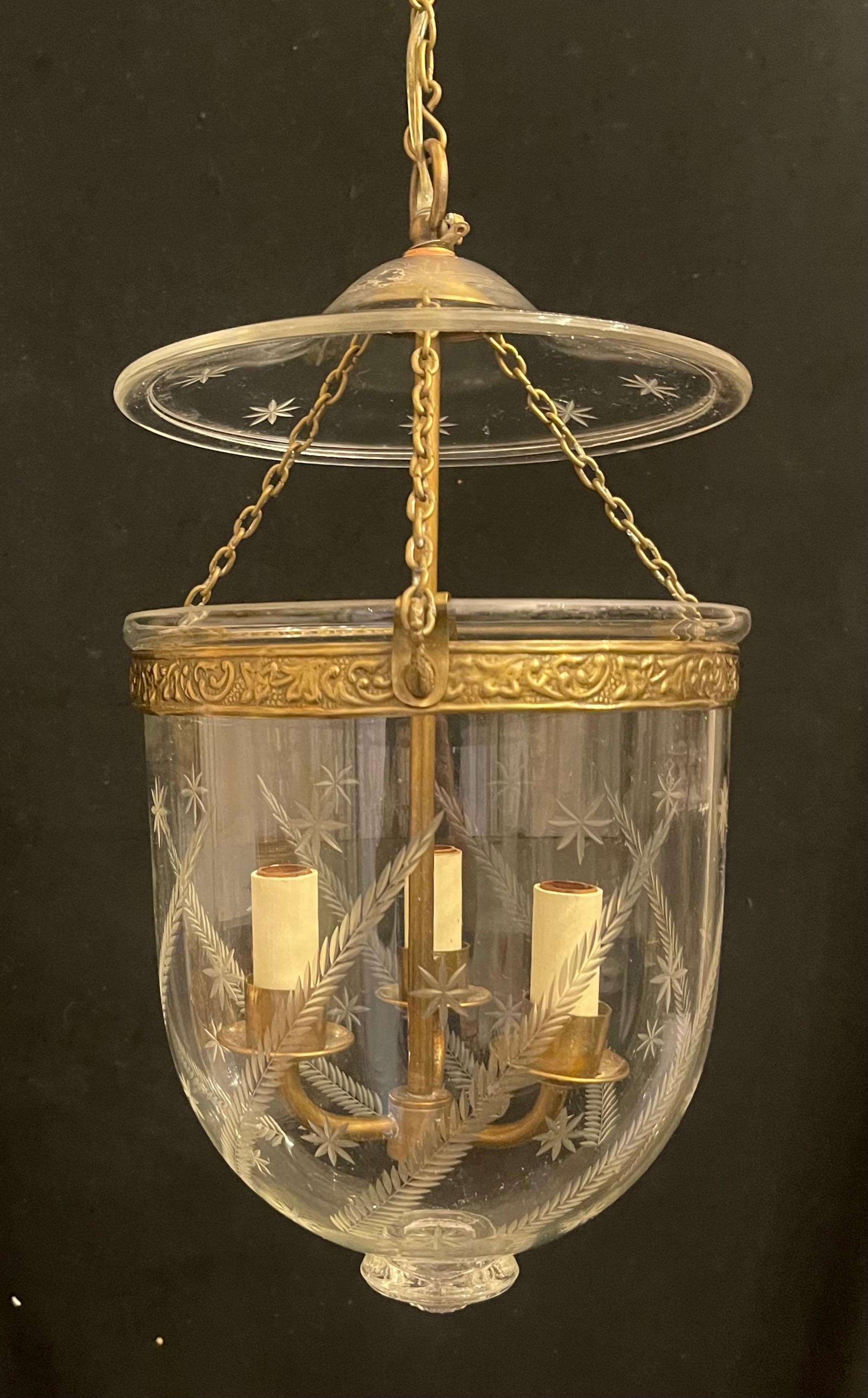 Wonderful Vaughan Bronze Glass Star Wheat Bell Jar 3-Light Lantern Light Fixture In Good Condition In Roslyn, NY