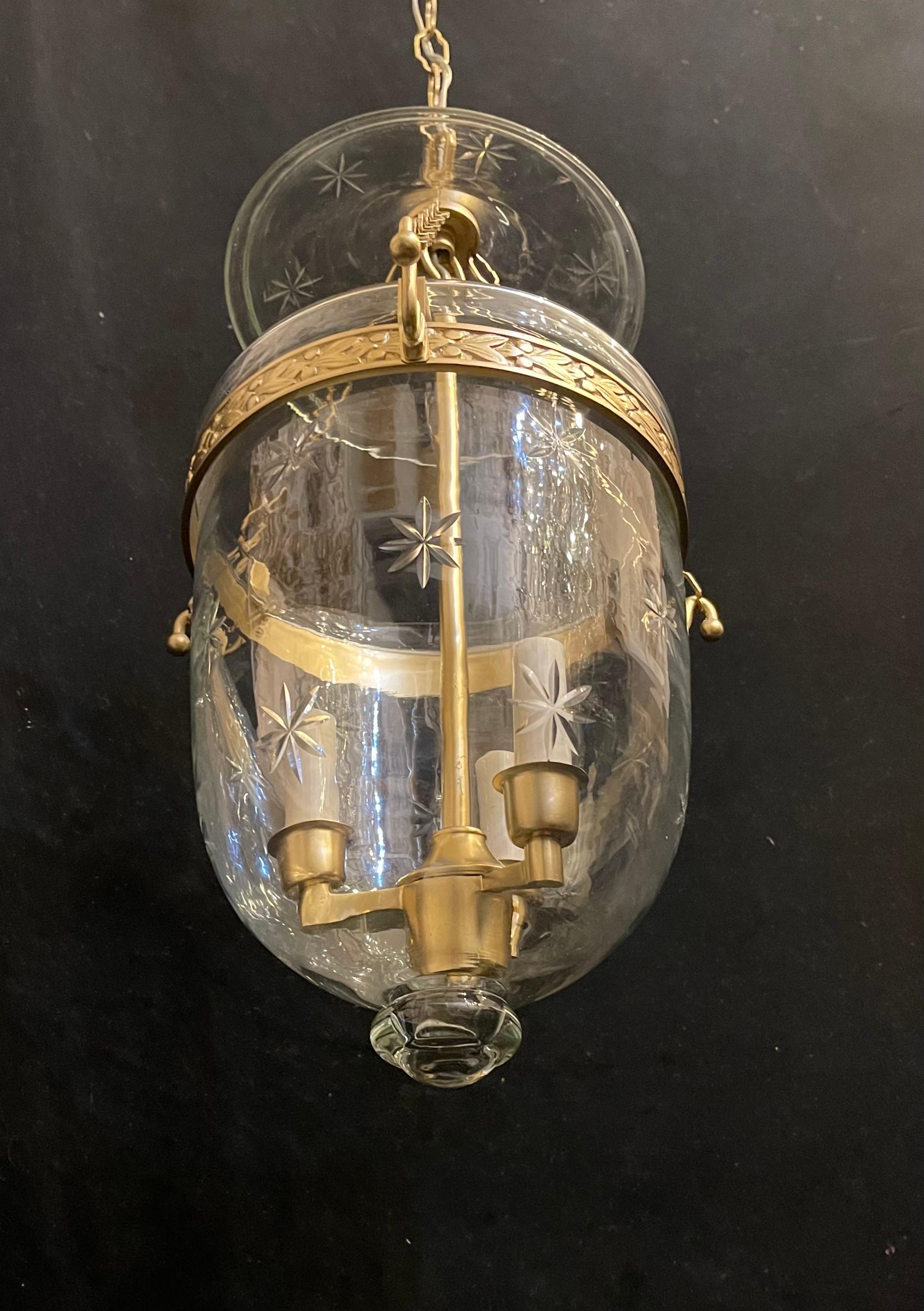 Wonderful Vaughan Bronze Glass Star Bell Jar 3-Light Lantern Light 4 Fixtures In Good Condition For Sale In Roslyn, NY