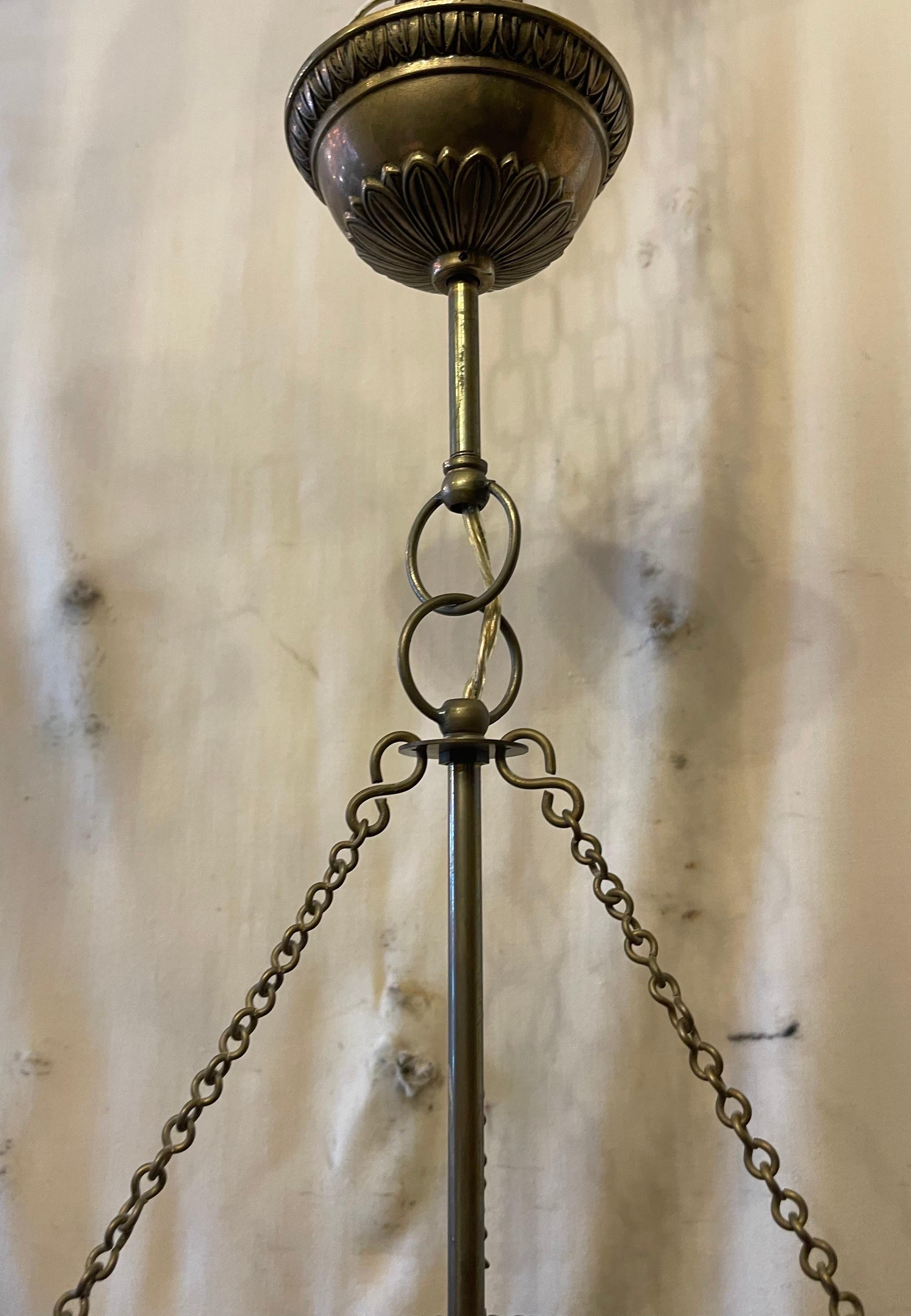 Néoclassique Merveilleuse lanterne néoclassique Vaughan en verre et bronze en forme de cloche en vente