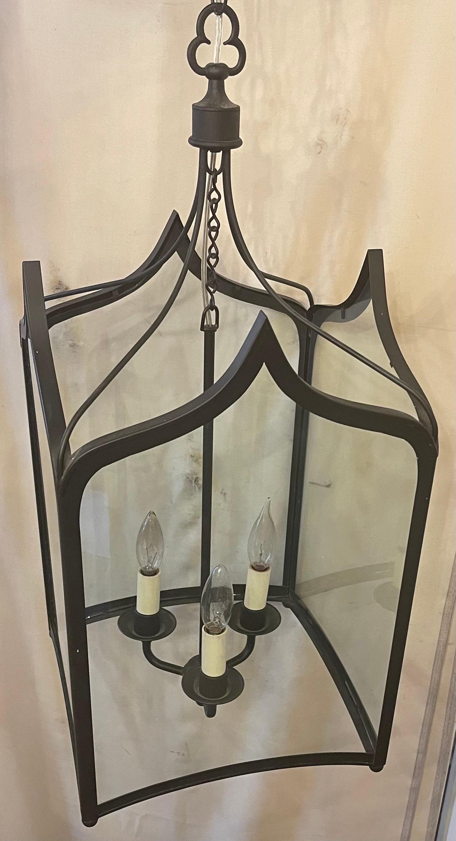 20th Century Wonderful Vaughan Lighting Regency Square Arched Black Iron 3 Lanterns Fixtures For Sale