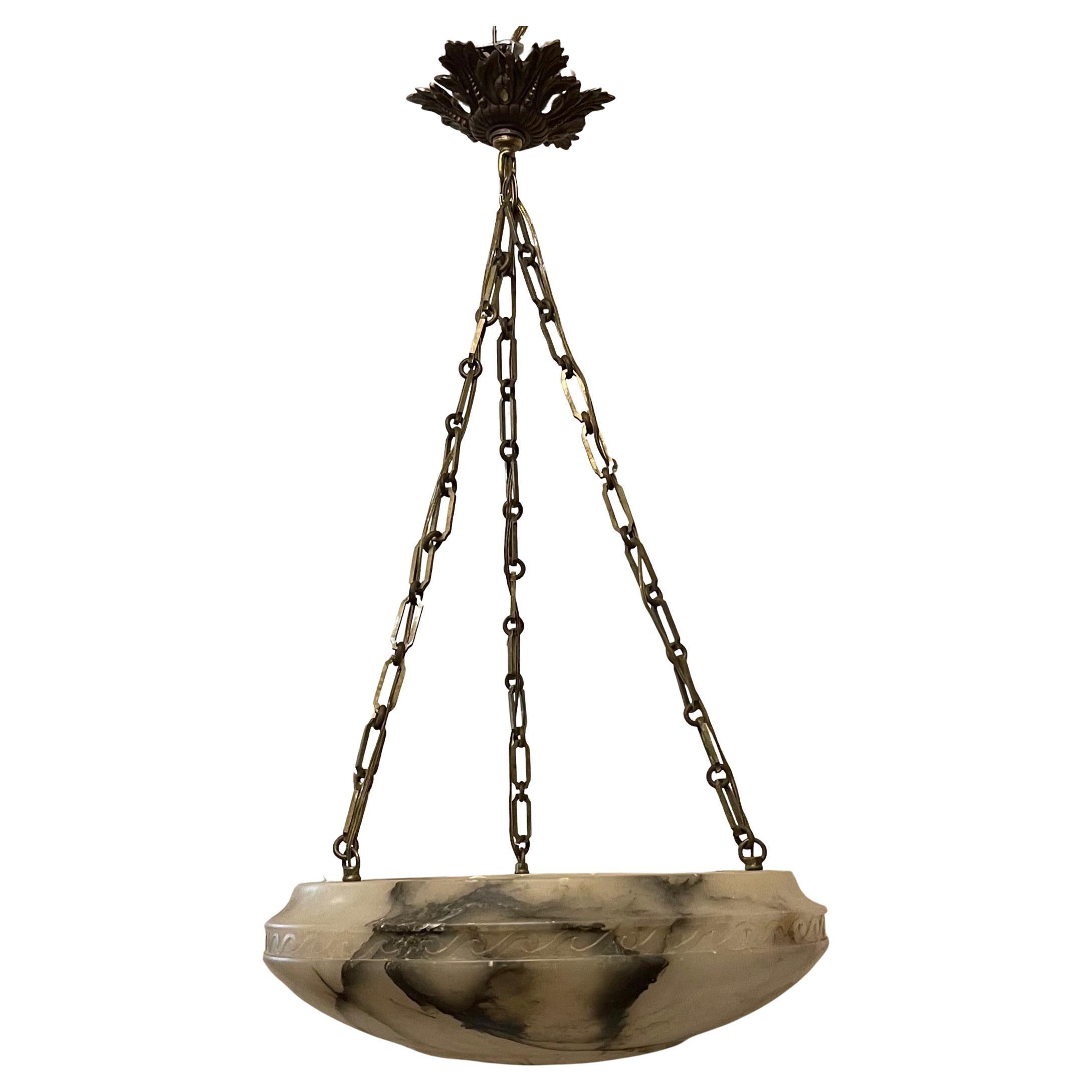 Maravillosa lámpara de araña Vaughan Marble Alabaster Bronze Bowl Art Deco Light Fixture en venta
