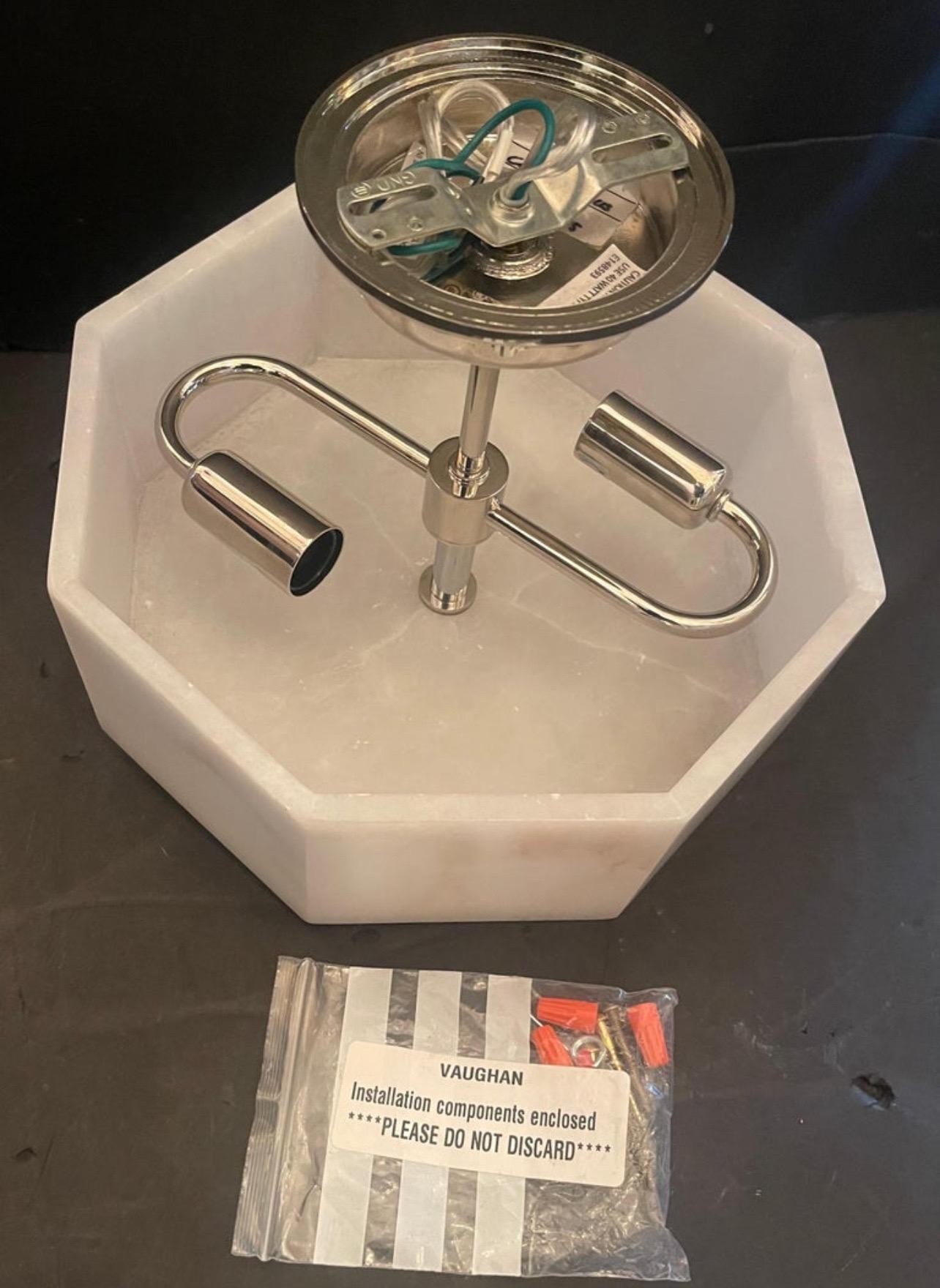 Merveilleux Vaughan Oakley Alabaster Nickel Semi Flush Ceiling Light Demo Fixture Bon état - En vente à Roslyn, NY