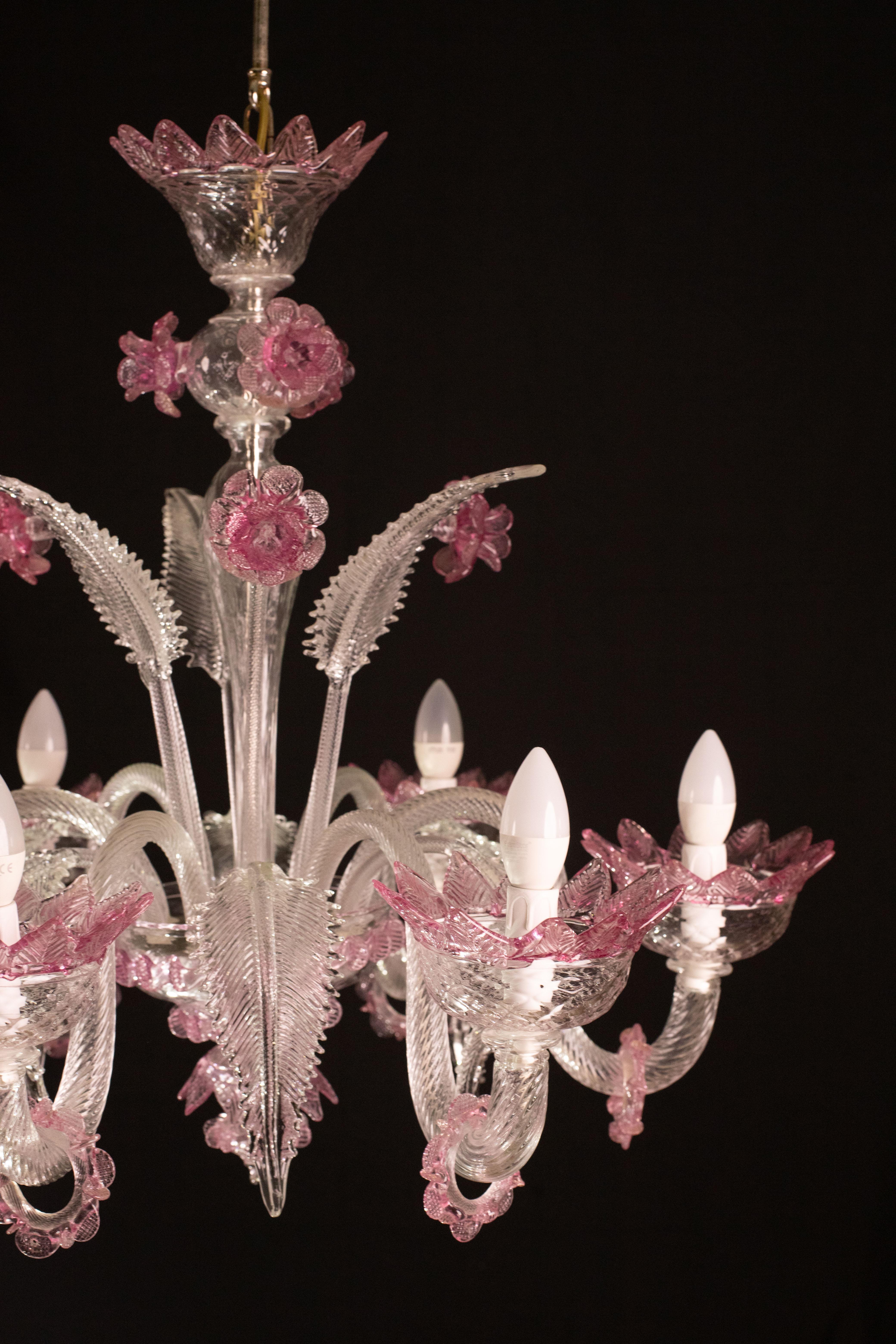 Wunderschöner venezianischer Kronleuchter, rosa Murano Glas im Angebot 8