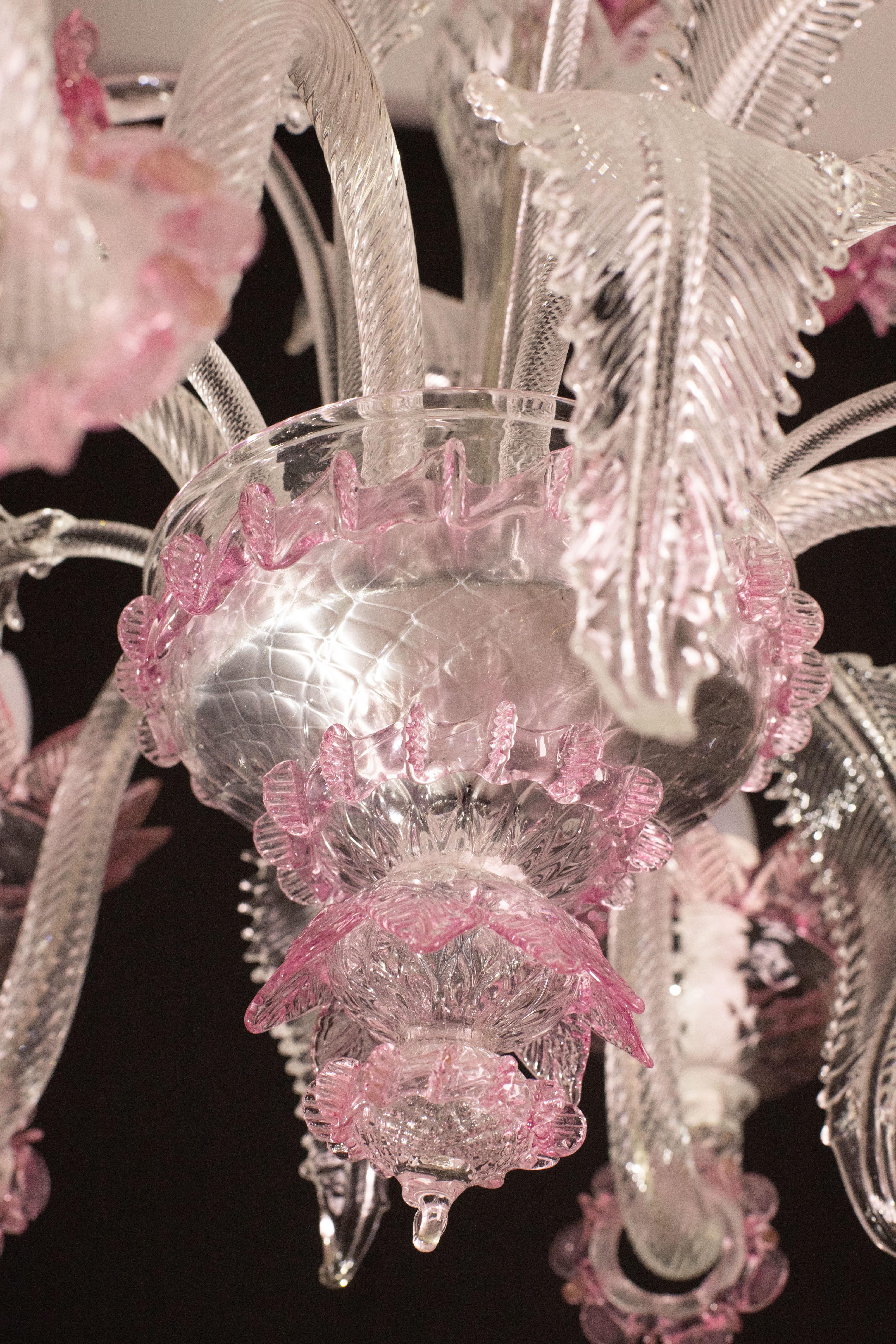 Wunderschöner venezianischer Kronleuchter, rosa Murano Glas im Angebot 11