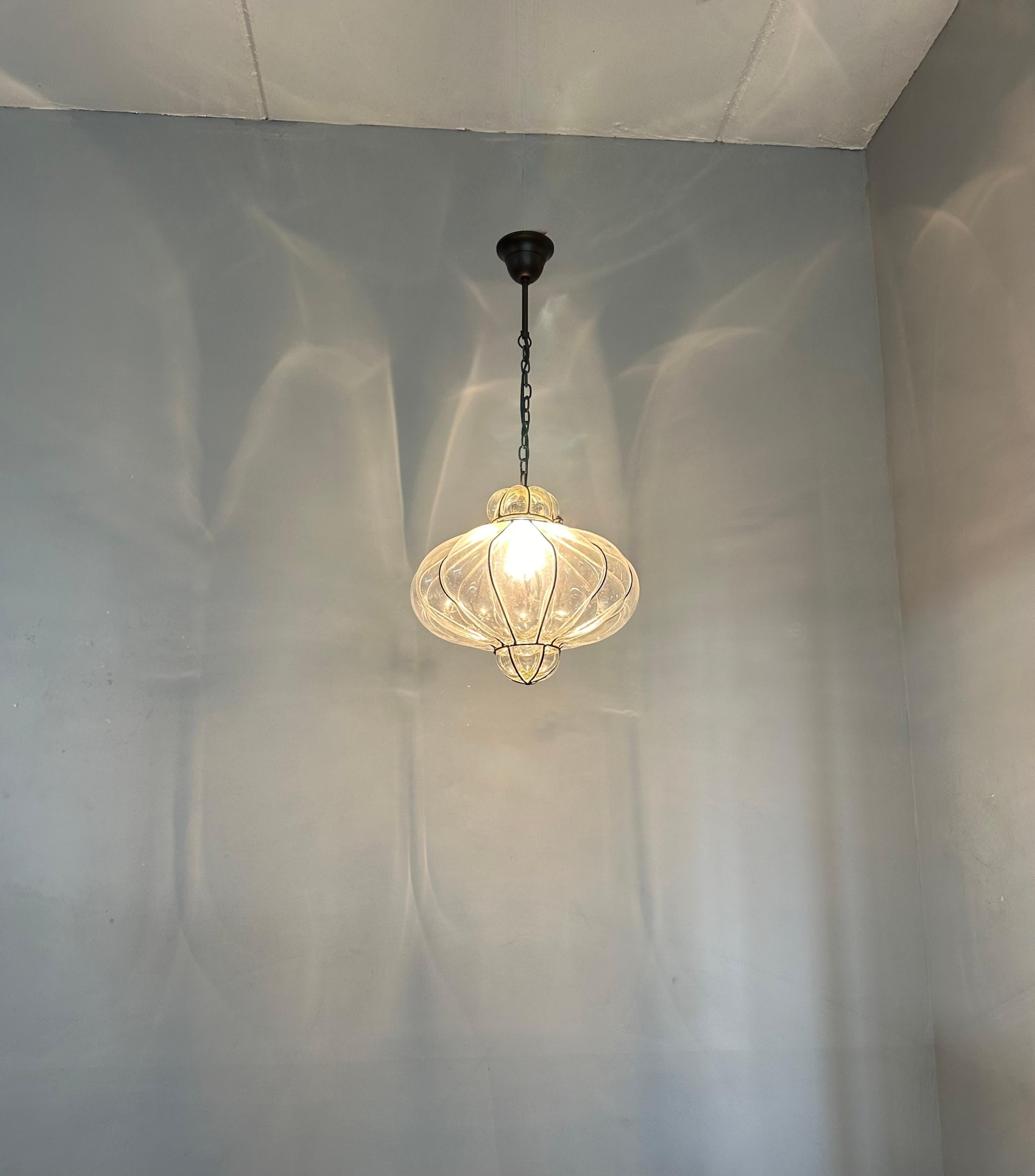 Meravigliosa lampada a sospensione per ingresso o corridoio in vetro trasparente soffiato a bocca veneziana in vendita 4
