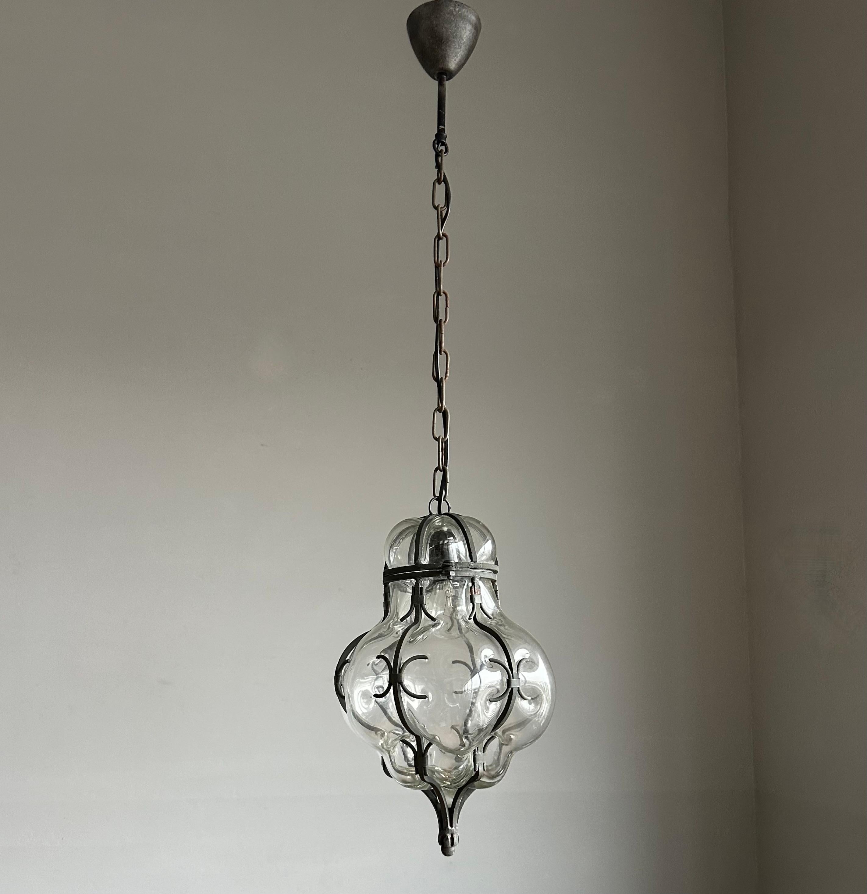 Arts and Crafts Wonderful Venetian Mouth Blown Clear Glass Entrance or Hallway Pendant Light For Sale