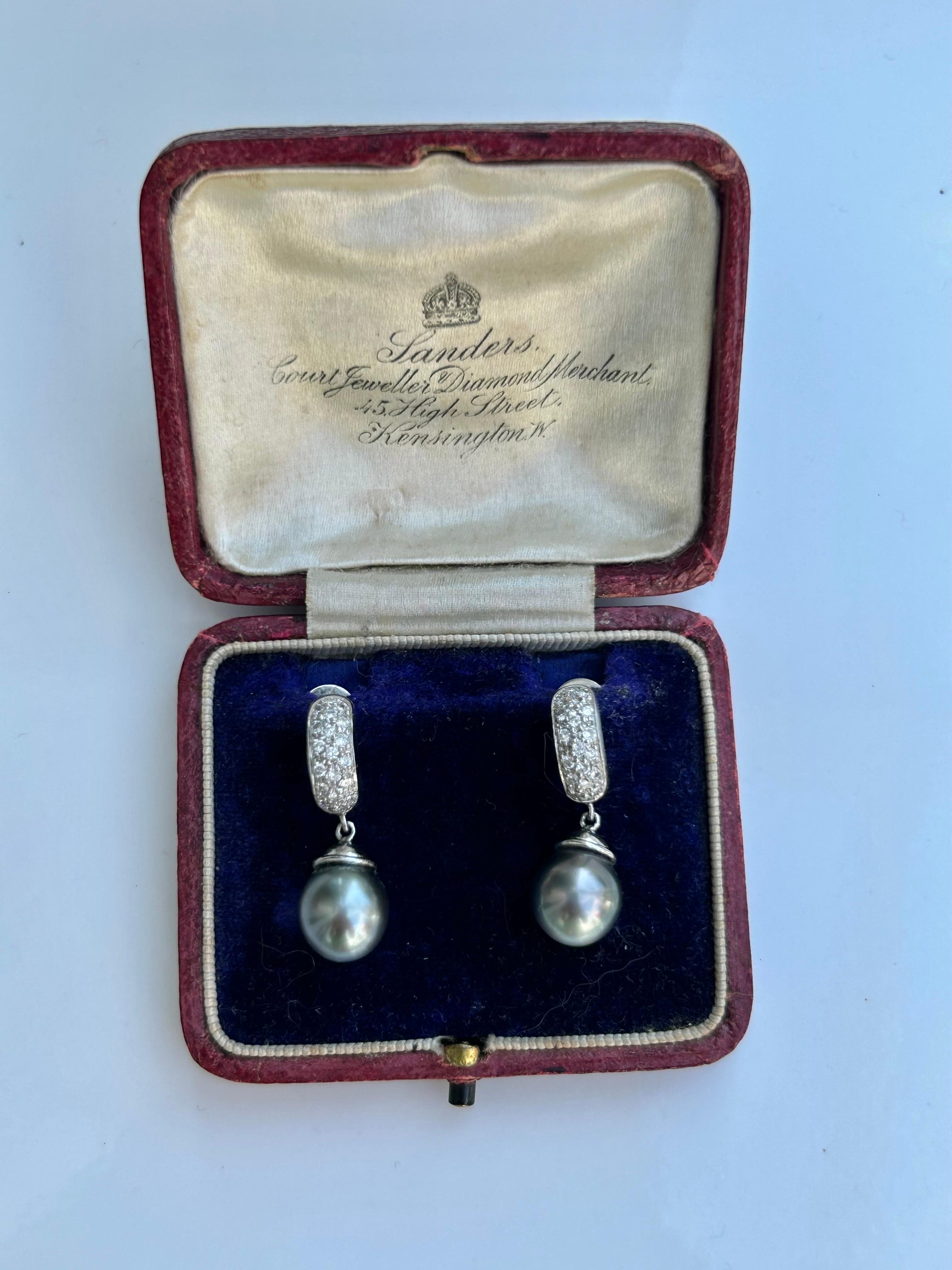 Wonderful Vintage 18ct White Gold Diamond and Pearl Boxed Earrings 

Classy and Elegant 

The item comes with box!

Measurements: weight 7g, size 26mm x 4mm

Materials: 18ct White gold, diamond and Pearl 

Hallmarks: none present 

Condition: the