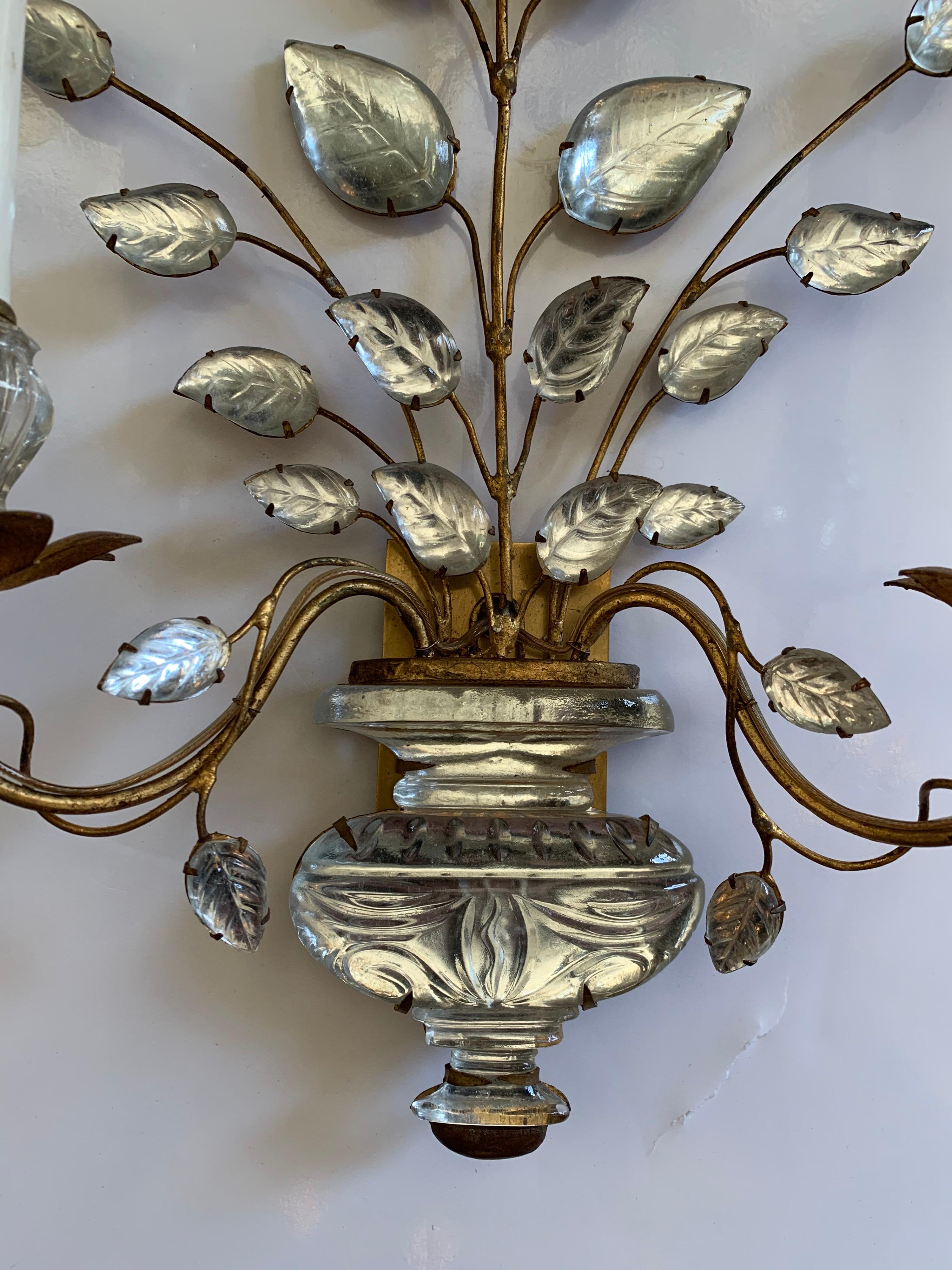 French Wonderful Vintage Baguès Gilt Crystal Urn Flower Leaf Form Sconce