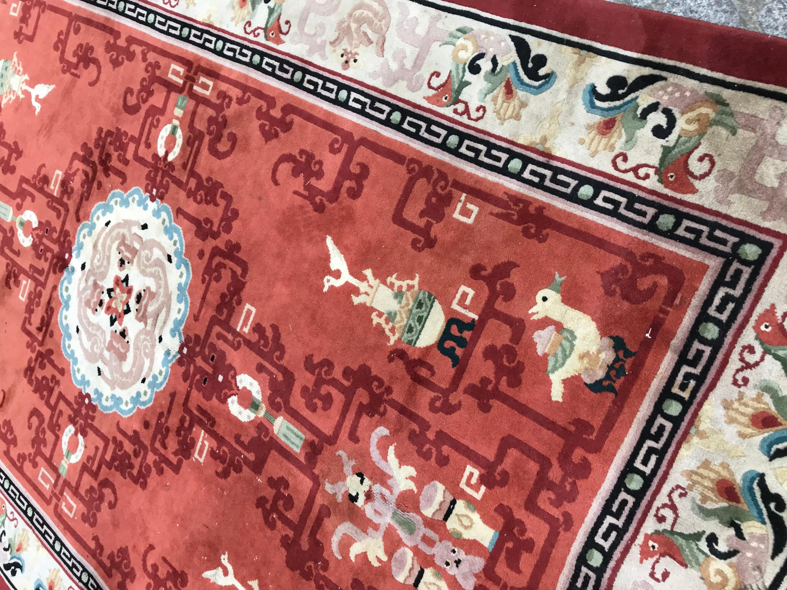 Wonderful Vintage Chinese Beijing Rug In Good Condition For Sale In Saint Ouen, FR