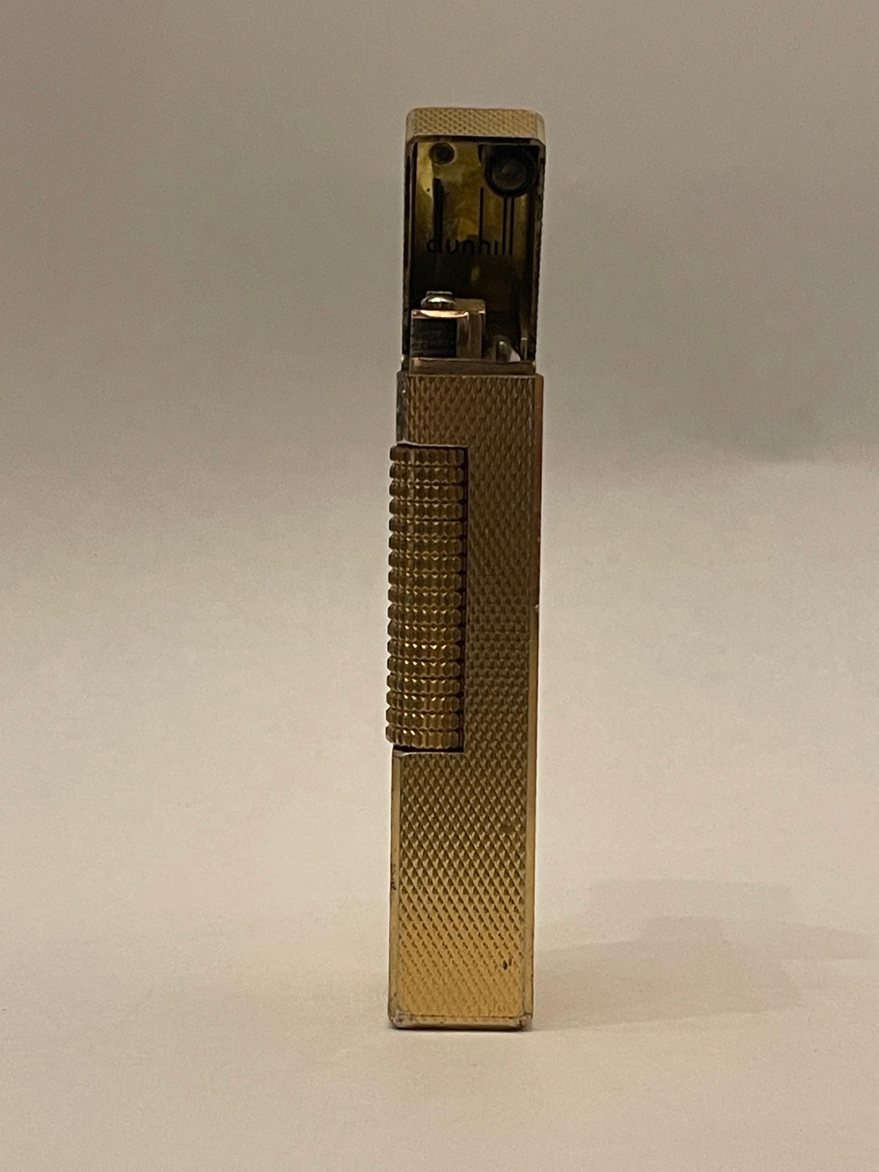 20th Century Wonderful Vintage DUNHILL Rollagas Lighter Diamond-Cut Gold Plated