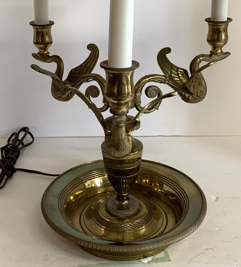 Wonderful Vintage French Bronze Swan Red Tole Shade Bouillotte Lamp 3 Lights In Good Condition For Sale In Roslyn, NY
