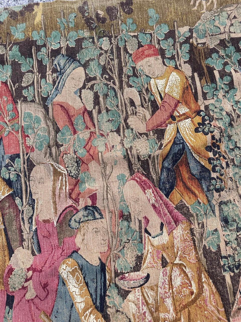 Bobyrug’s Wonderful Vintage French Hand Printed Tapestry Vendanges Design For Sale 4