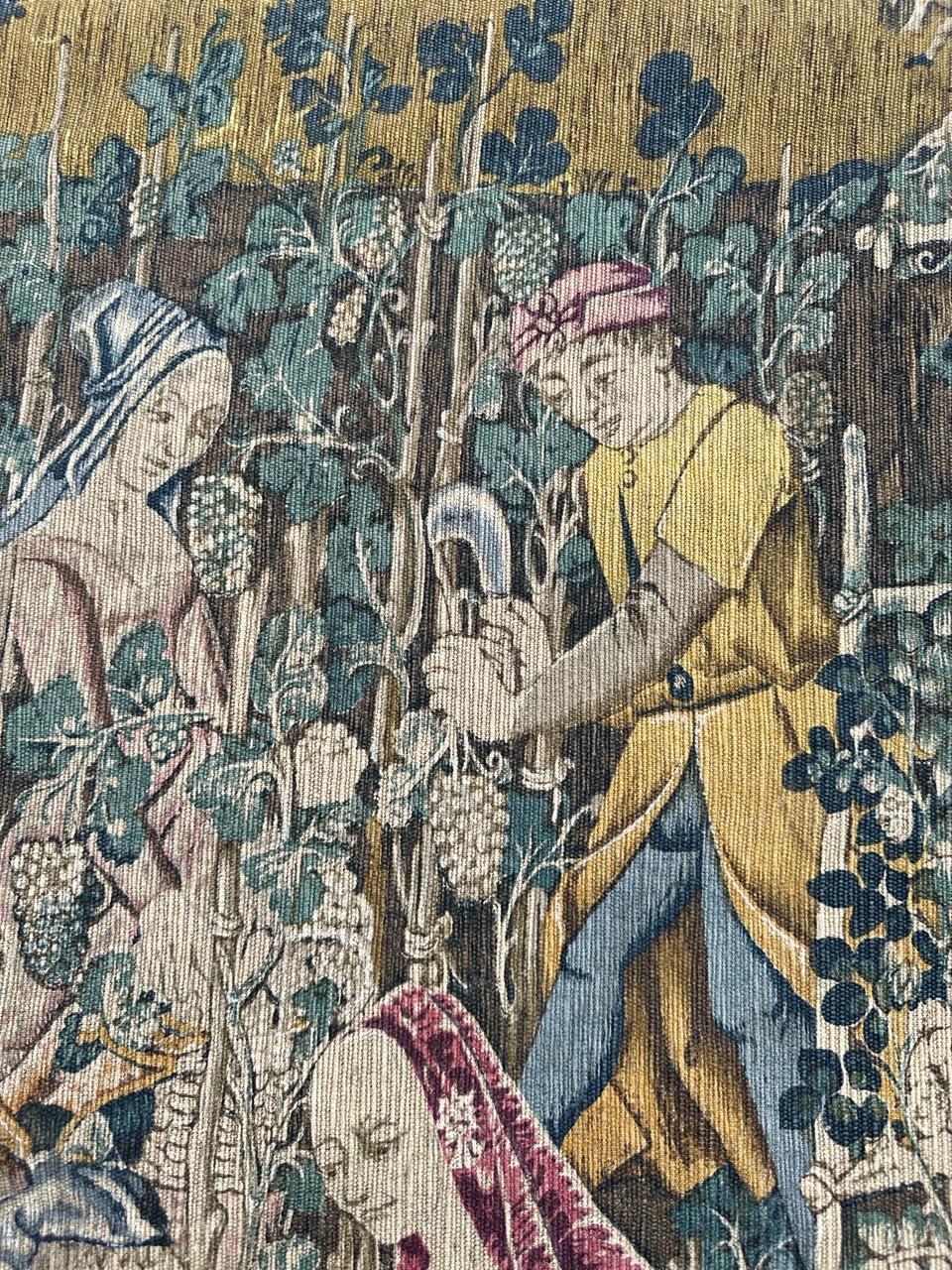 Bobyrug's Wonderful Vintage Französisch Hand gedruckt Tapisserie Vendanges Design im Angebot 3