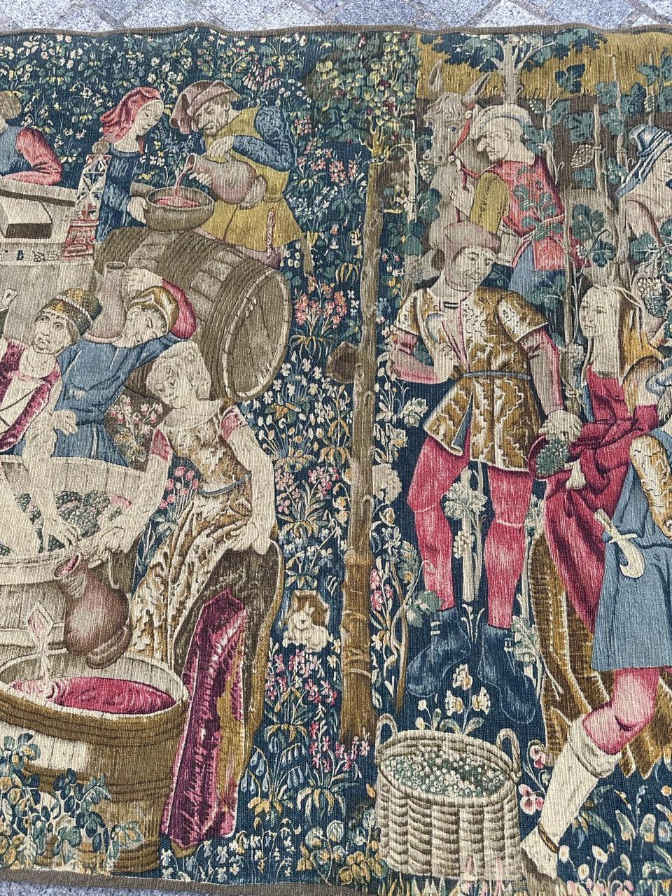 Bobyrug's Wonderful Vintage Französisch Hand gedruckt Tapisserie Vendanges Design im Angebot 8